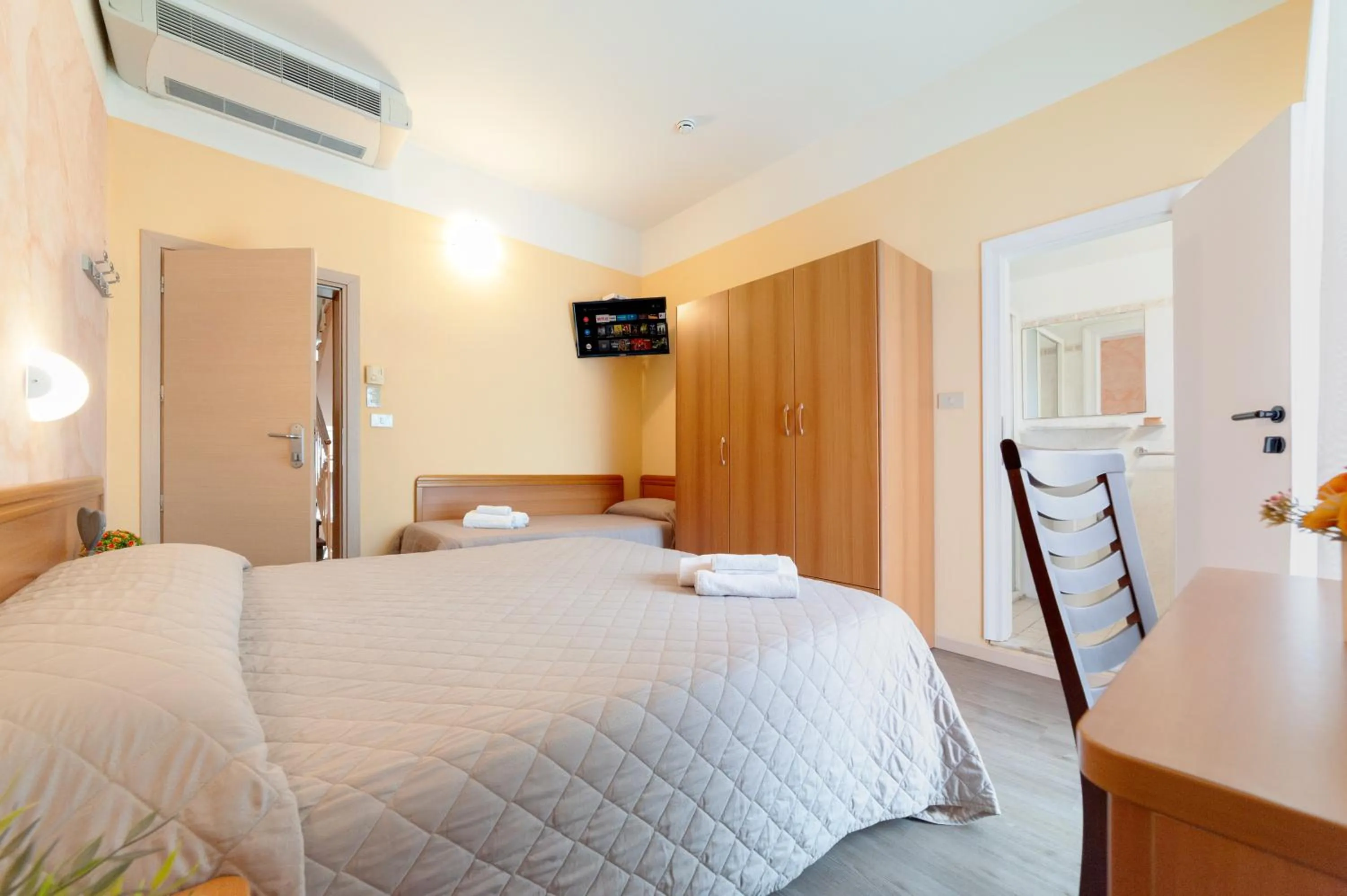 Bed in Hotel Nuovo Belvedere