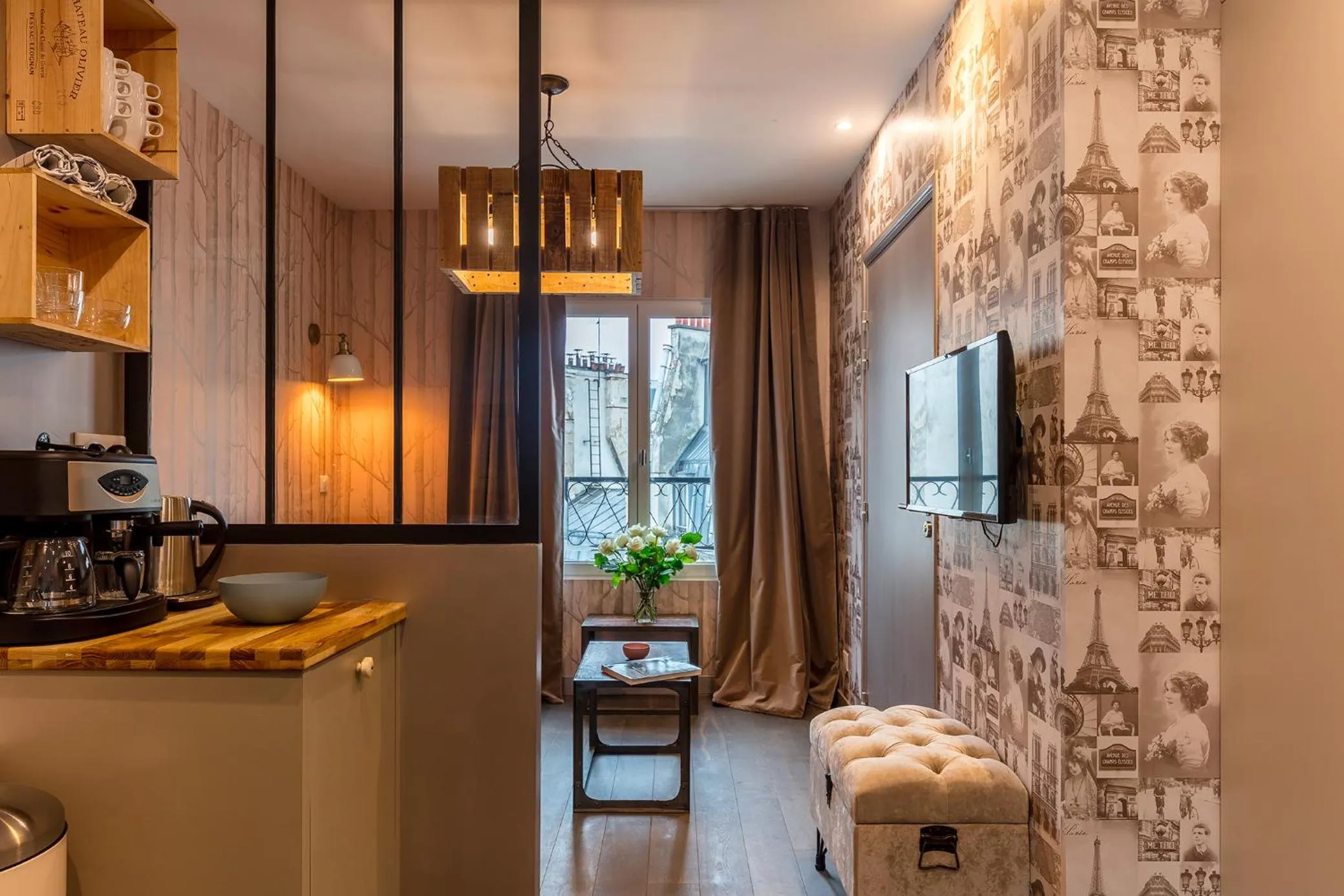 Kitchen or kitchenette in BE YOU LUXURY APART'HÔTEL Paris