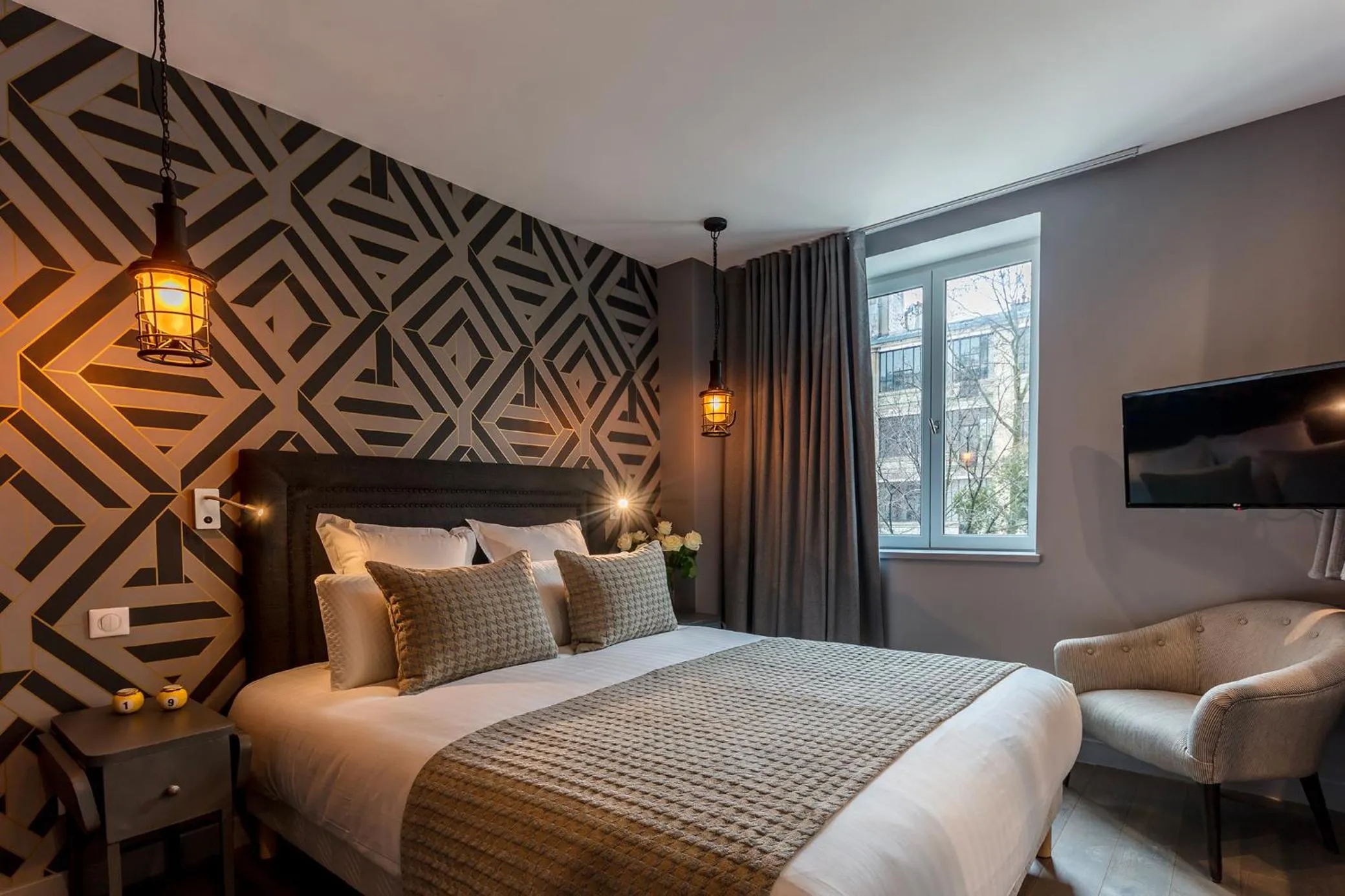 Photo of the whole room, Bed in BE YOU LUXURY APART'HÔTEL Paris