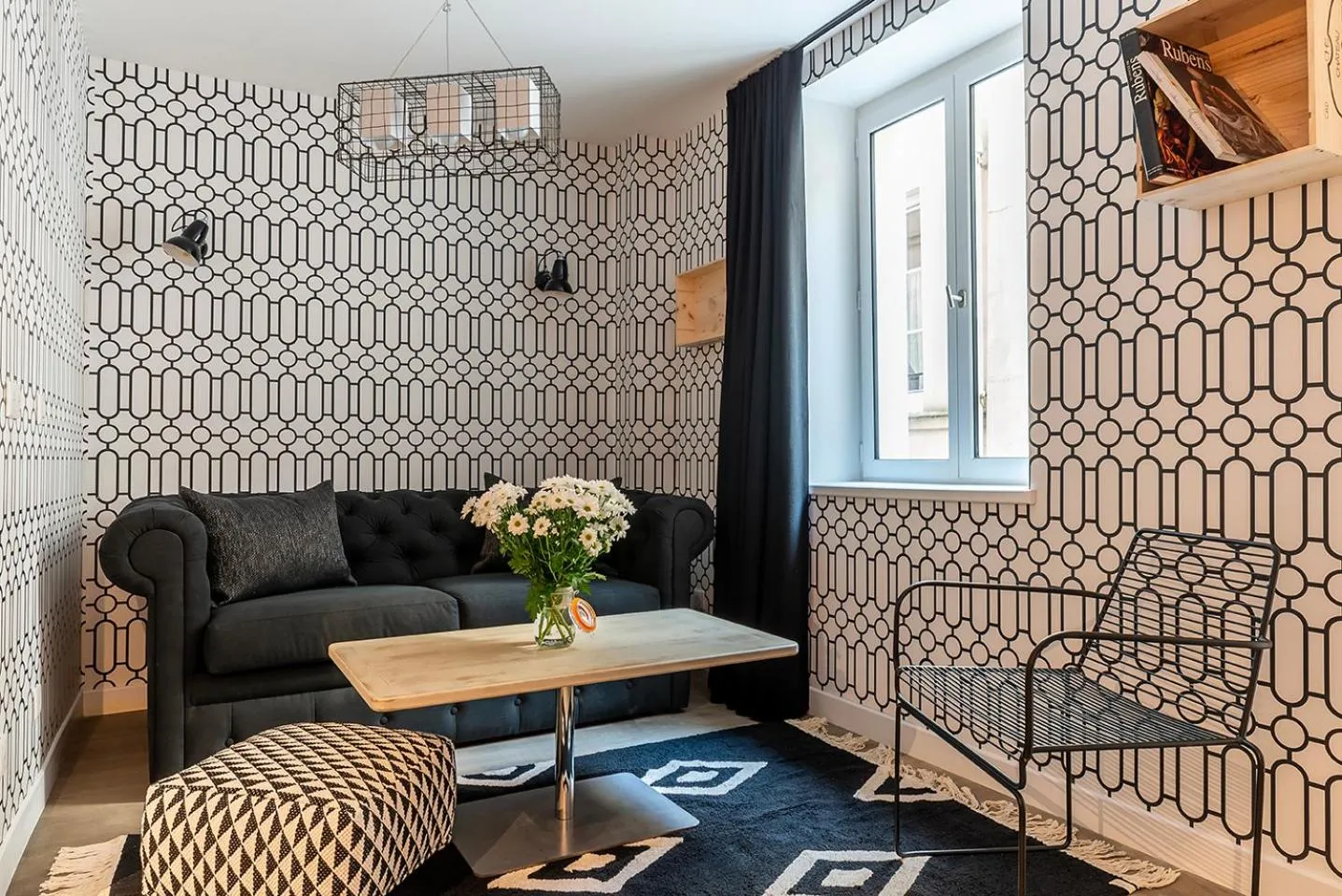 Living room in BE YOU LUXURY APART'HÔTEL Paris