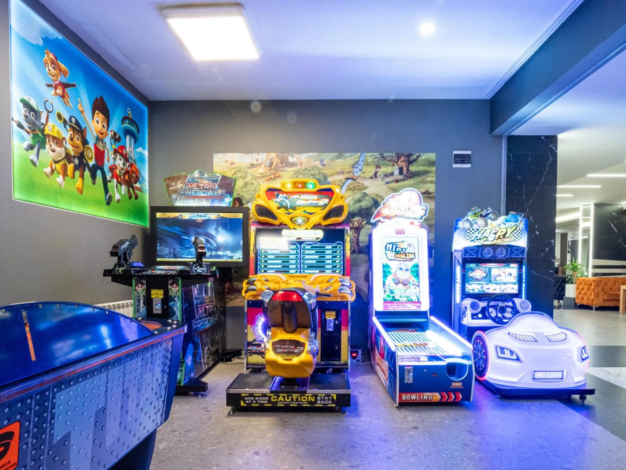 Communal lounge/ TV room in SPA Hotel Olymp