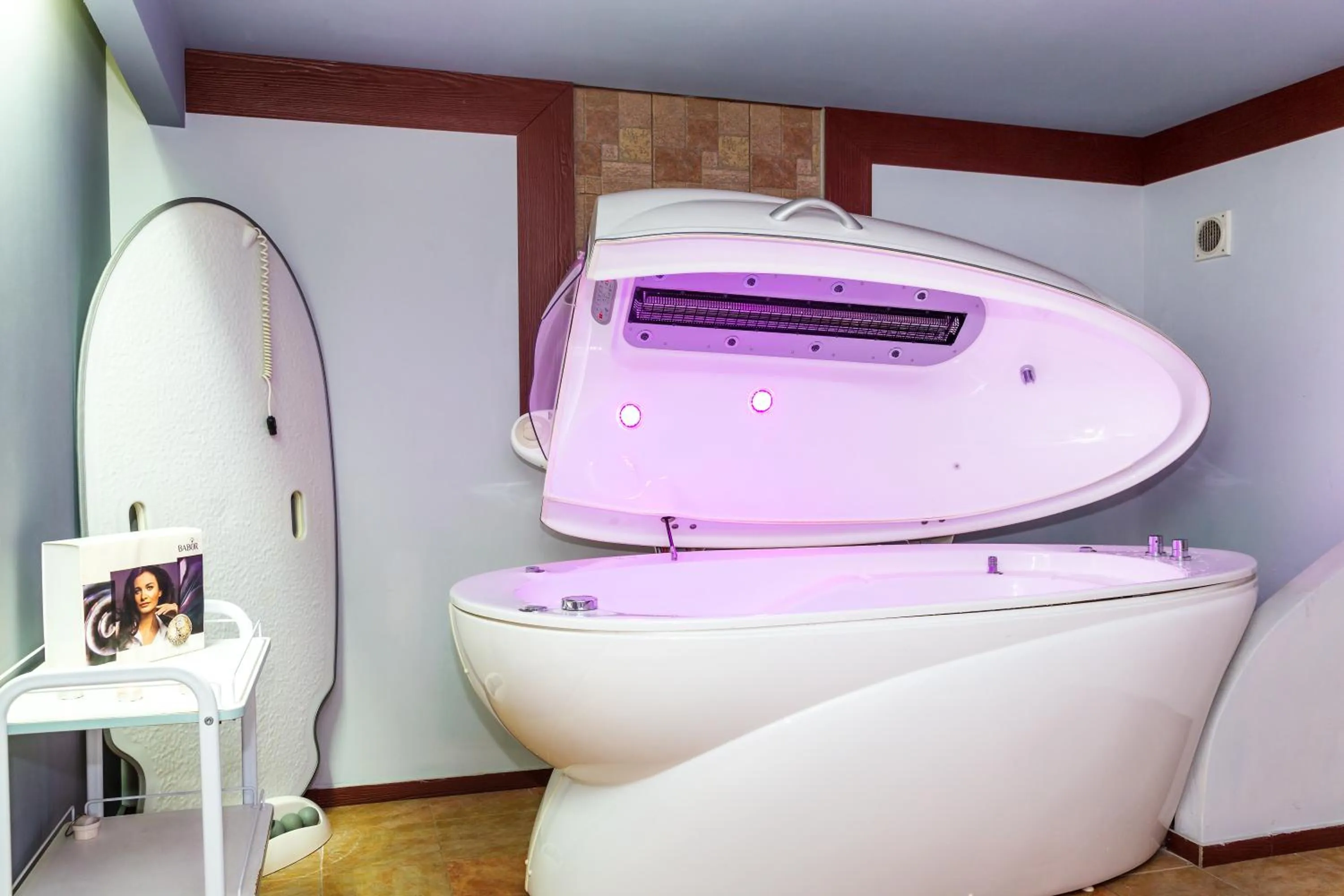 Hot Tub in SPA Hotel Olymp