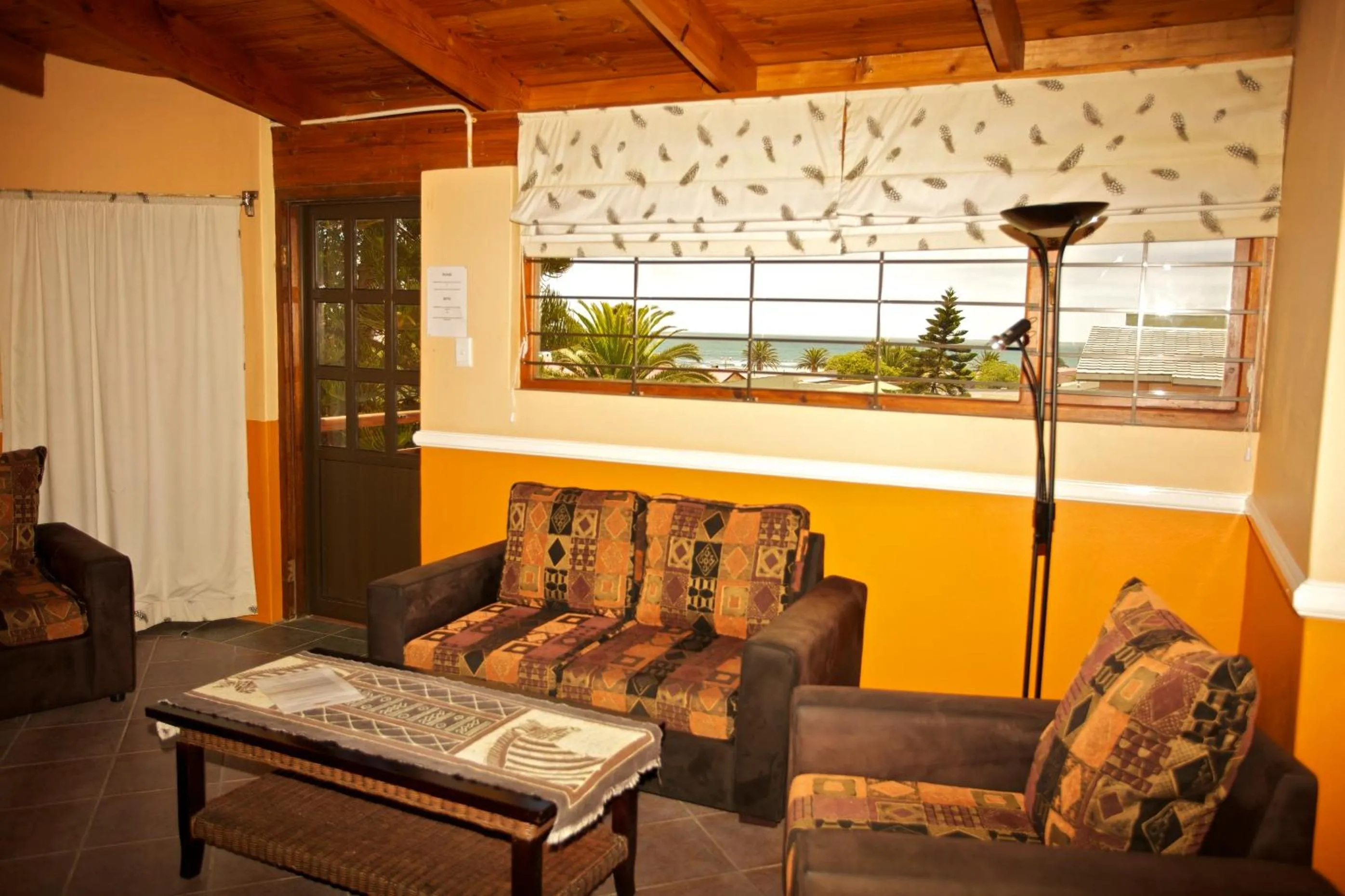 Living room in Sandcastle Apartments