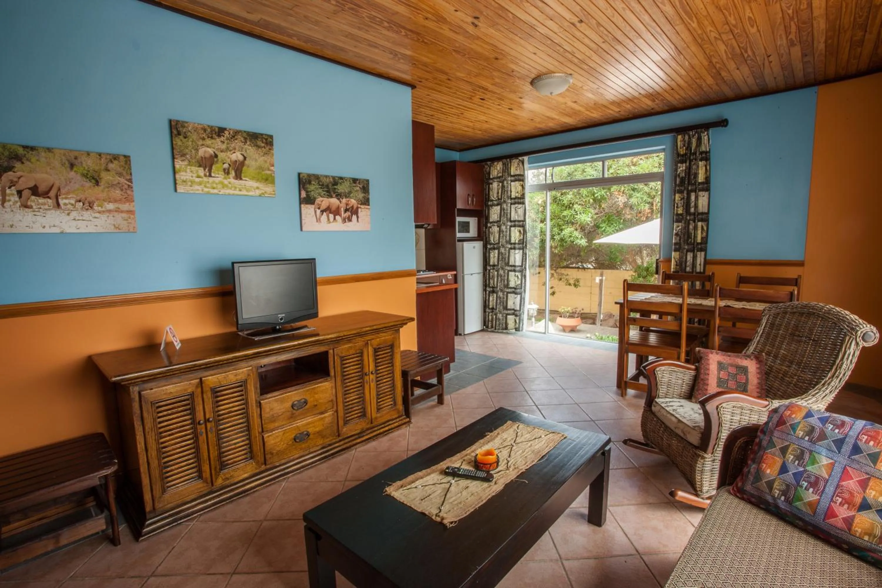 Living room in Sandcastle Apartments