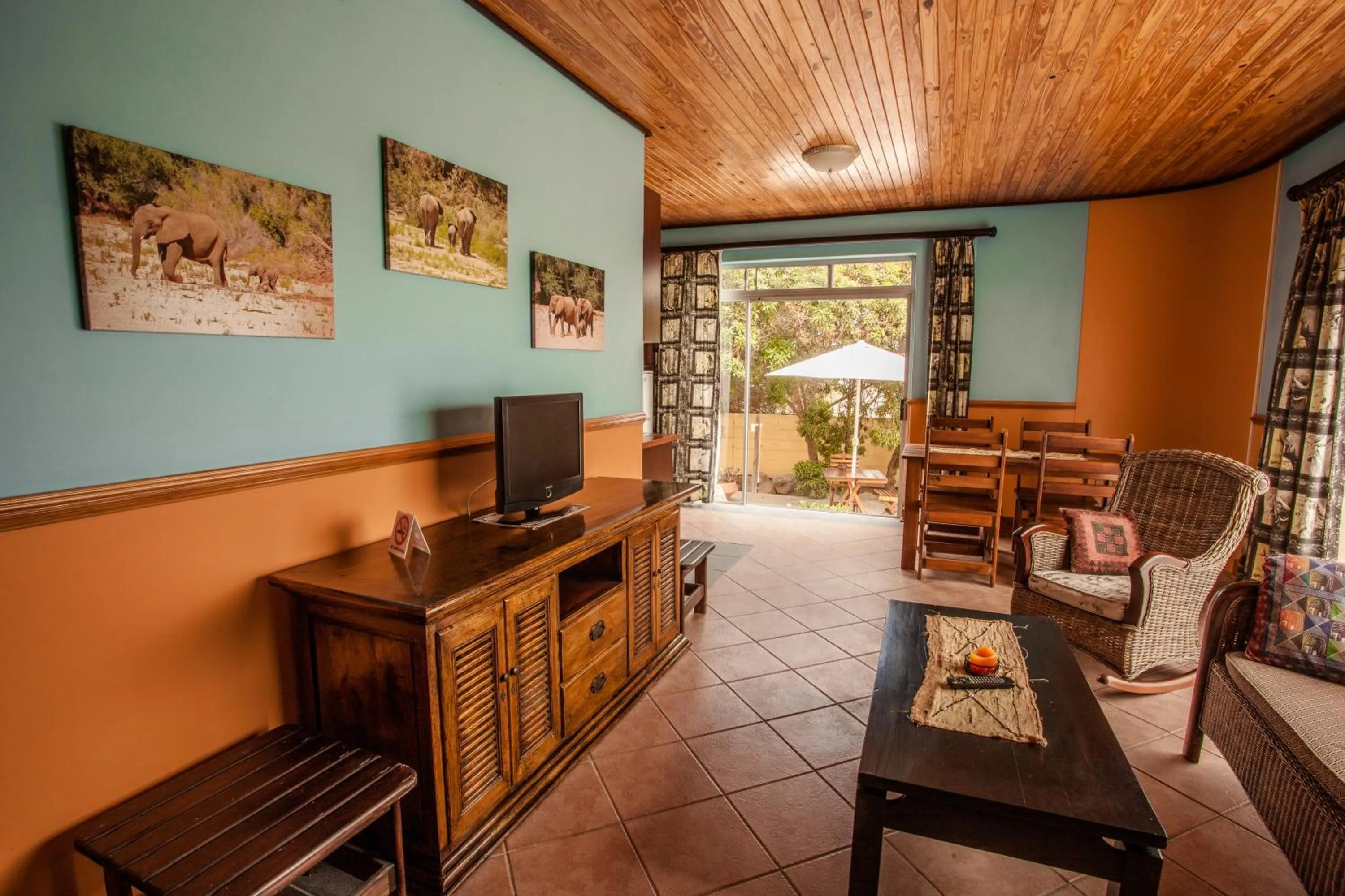 Living room in Sandcastle Apartments