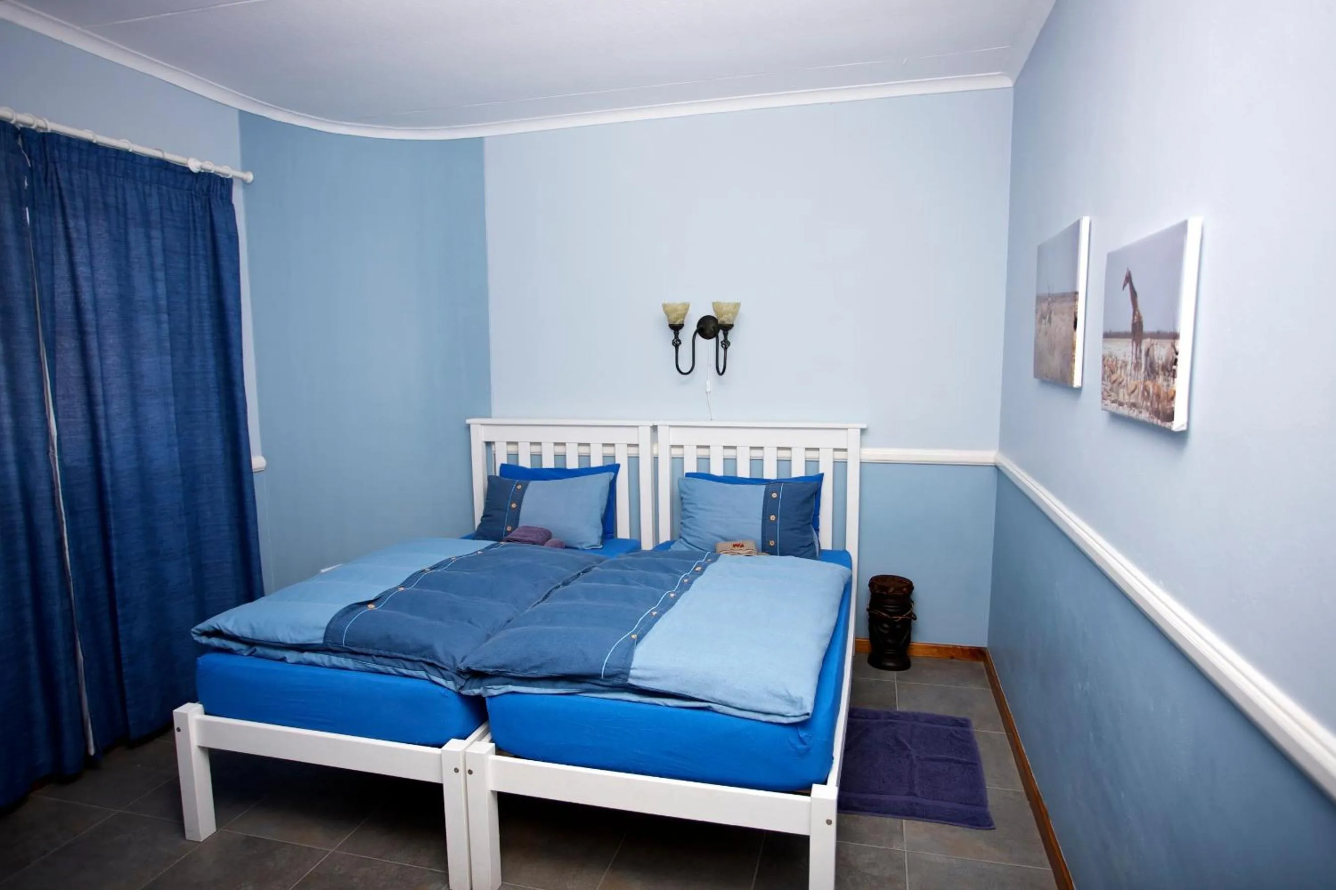 Bed in Sandcastle Apartments