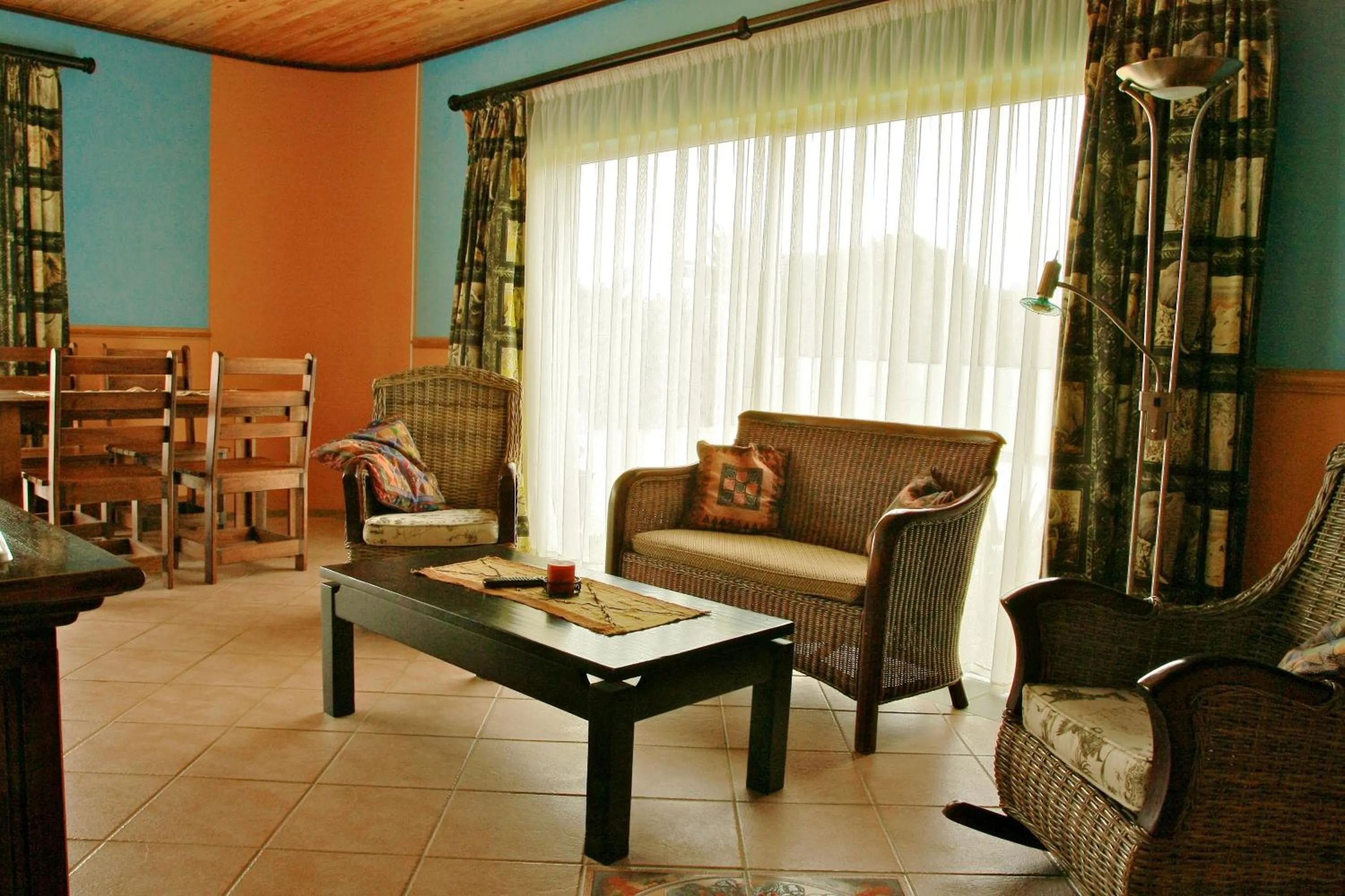 Living room in Sandcastle Apartments
