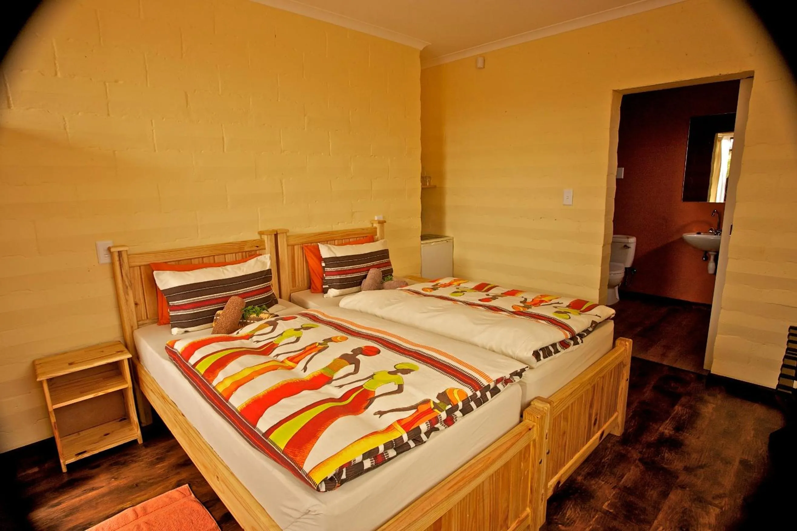 Bedroom, Bed in Sandcastle Apartments