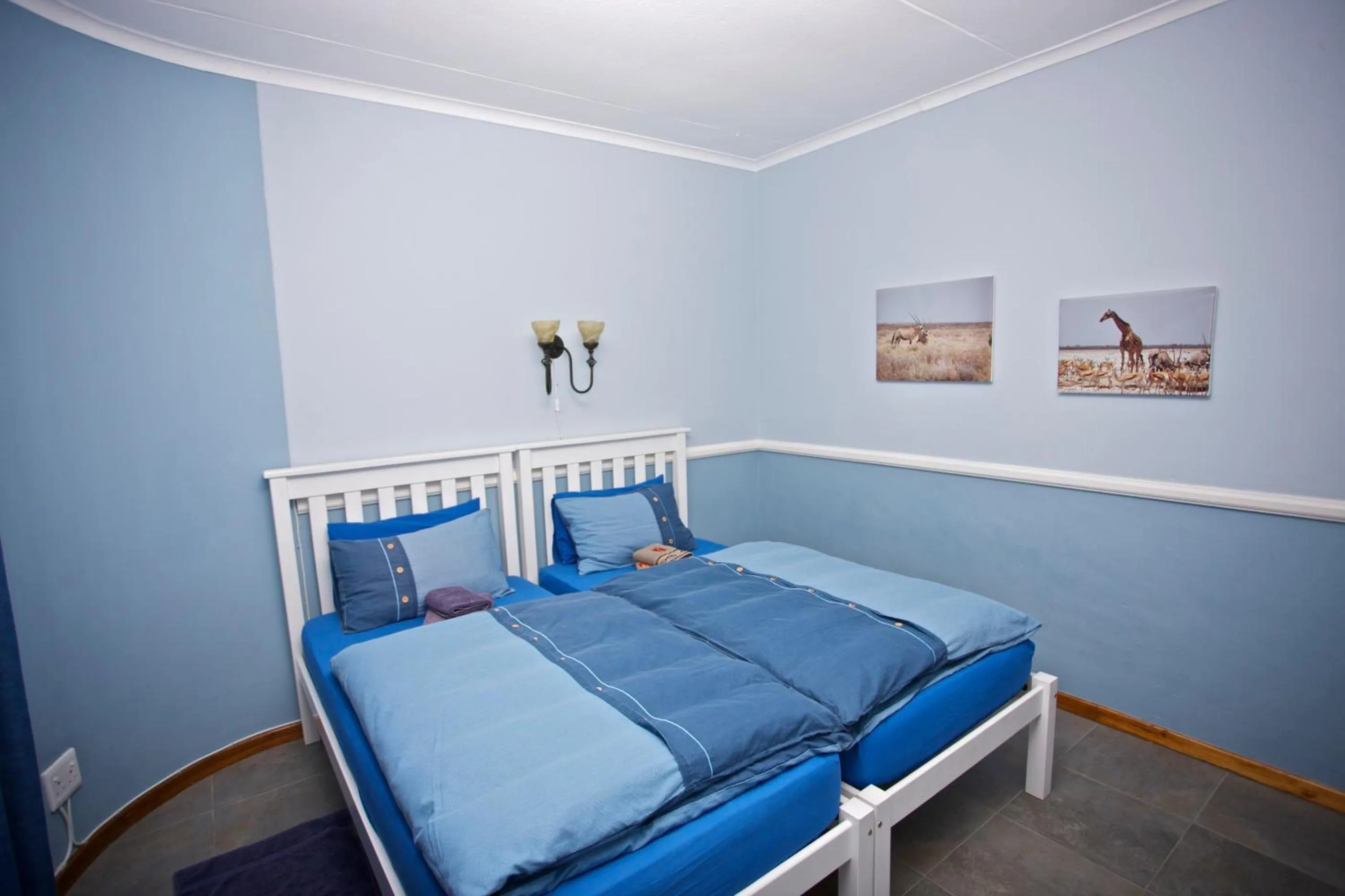 Bed in Sandcastle Apartments