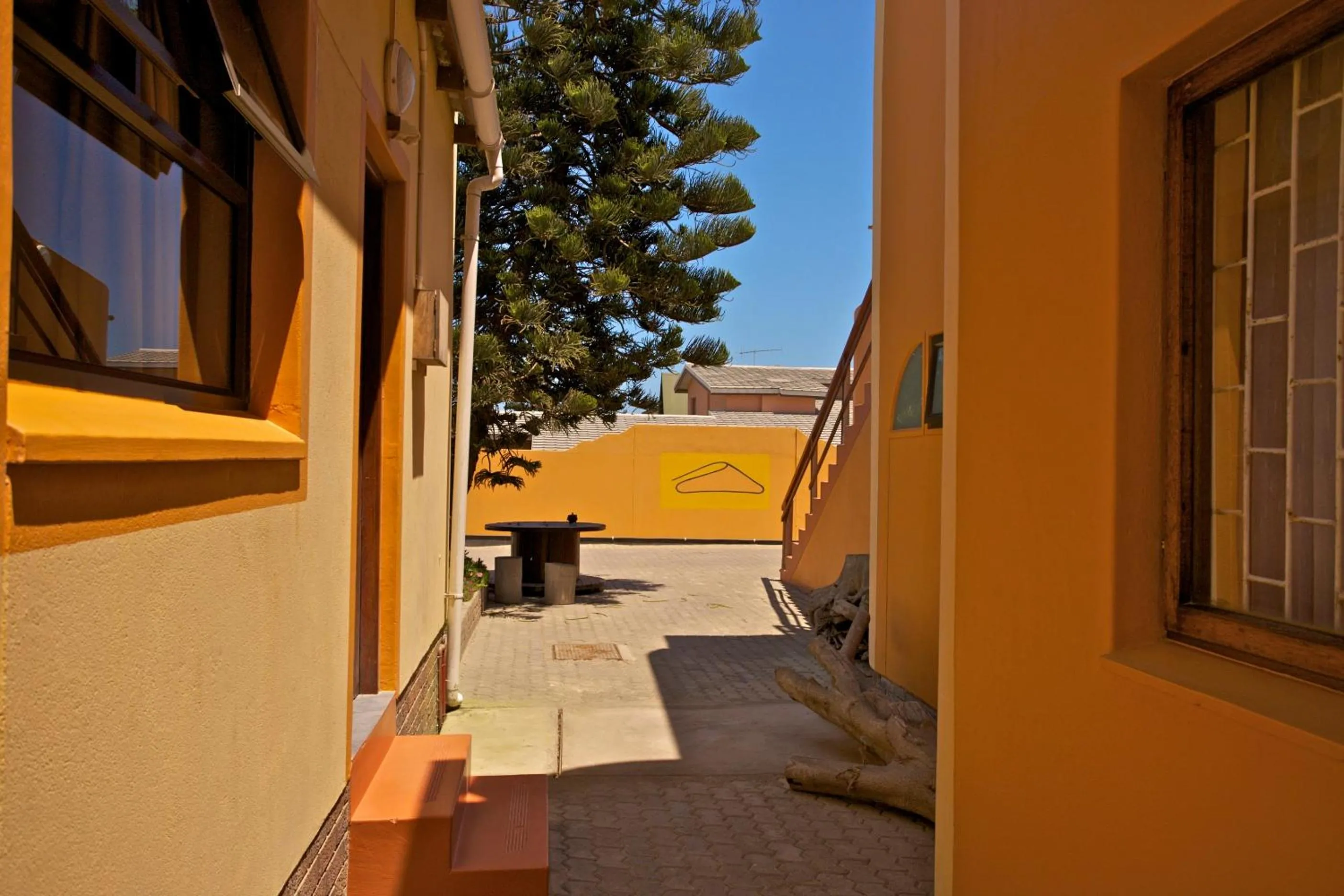 Facade/entrance in Sandcastle Apartments