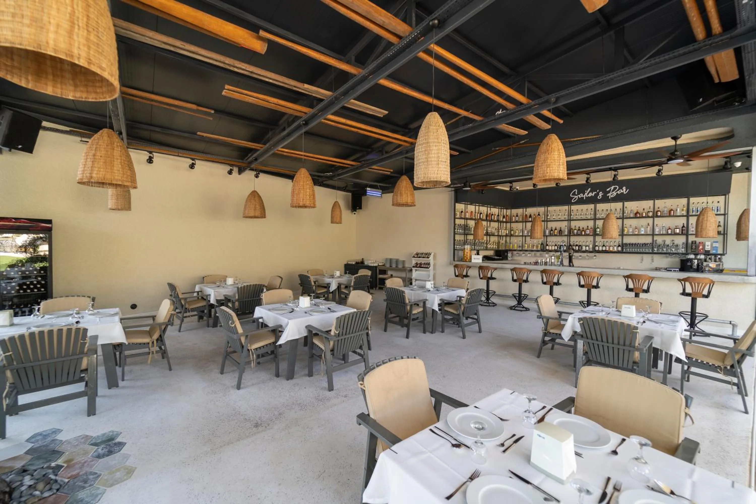 Beach in Alesta Yacht Hotel