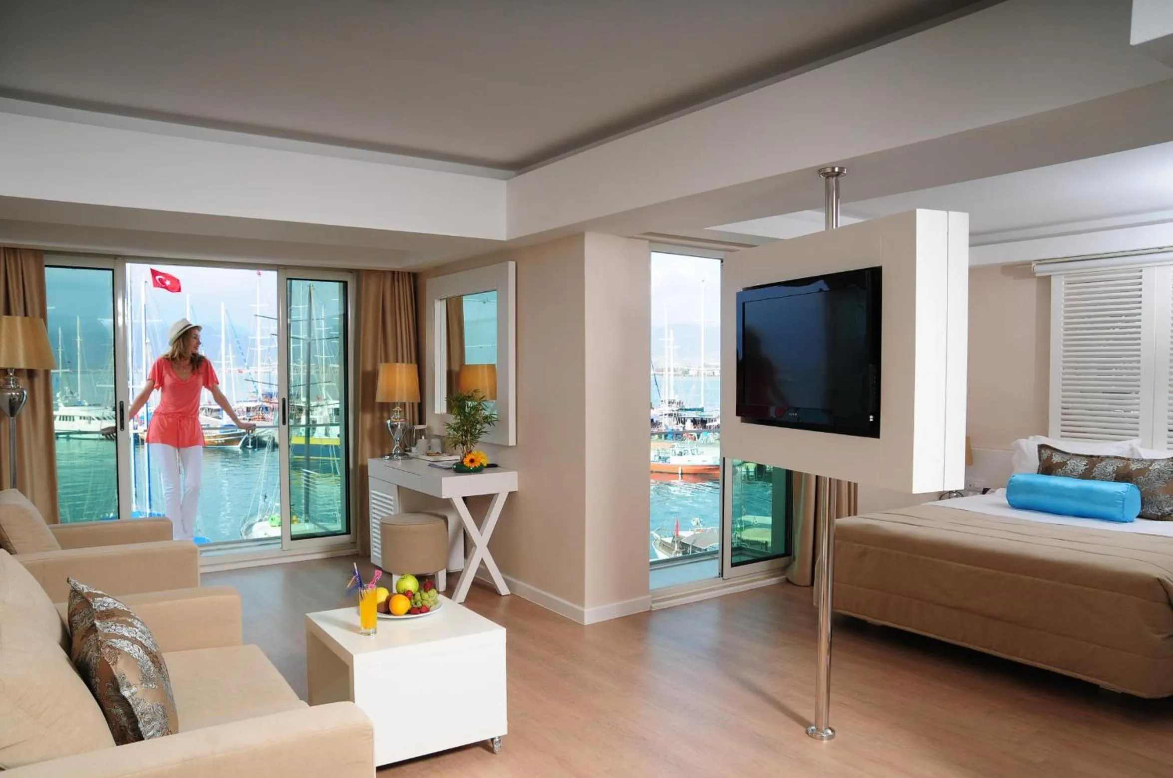 Photo of the whole room in Alesta Yacht Hotel