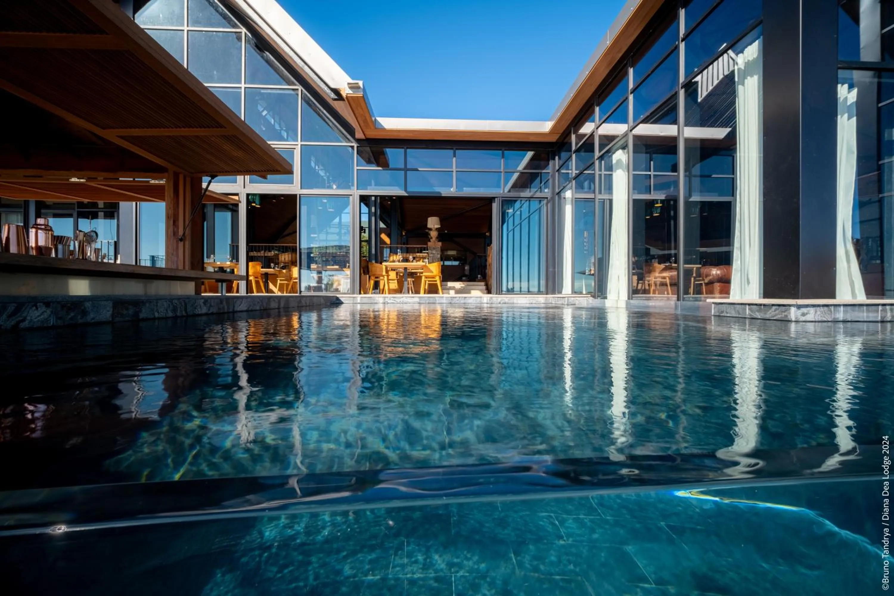 Pool view in Hôtel Diana Dea Lodge & SPA