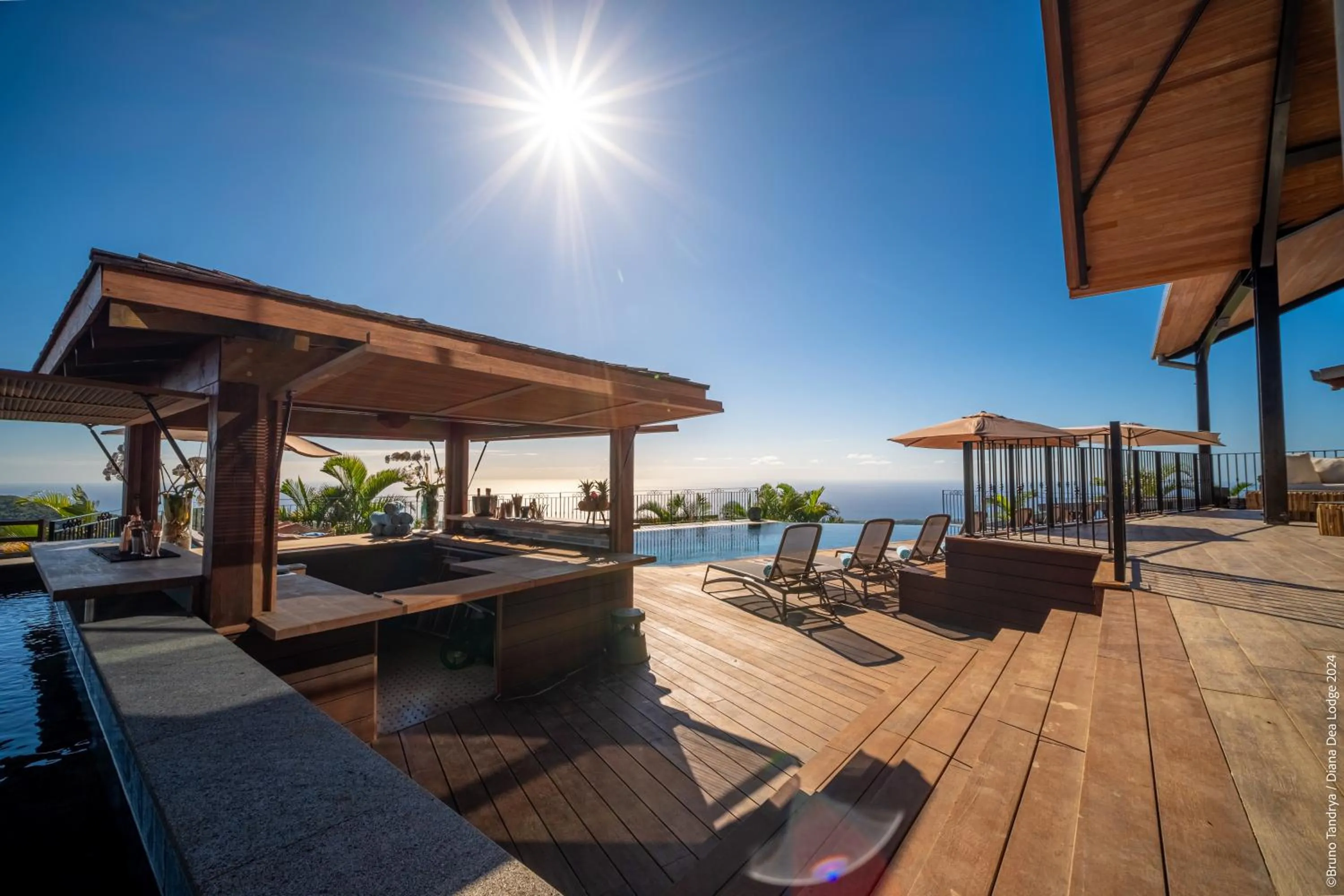 Swimming pool in Hôtel Diana Dea Lodge & SPA