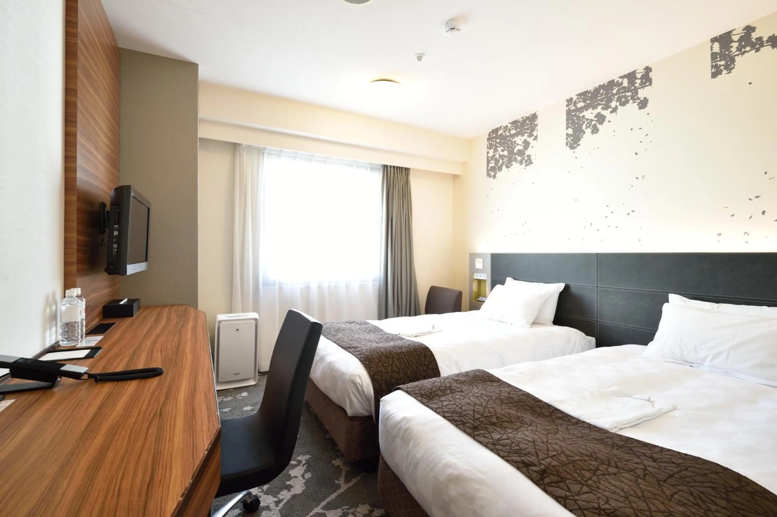 Photo of the whole room, Bed in Kichijoji Tokyu REI Hotel