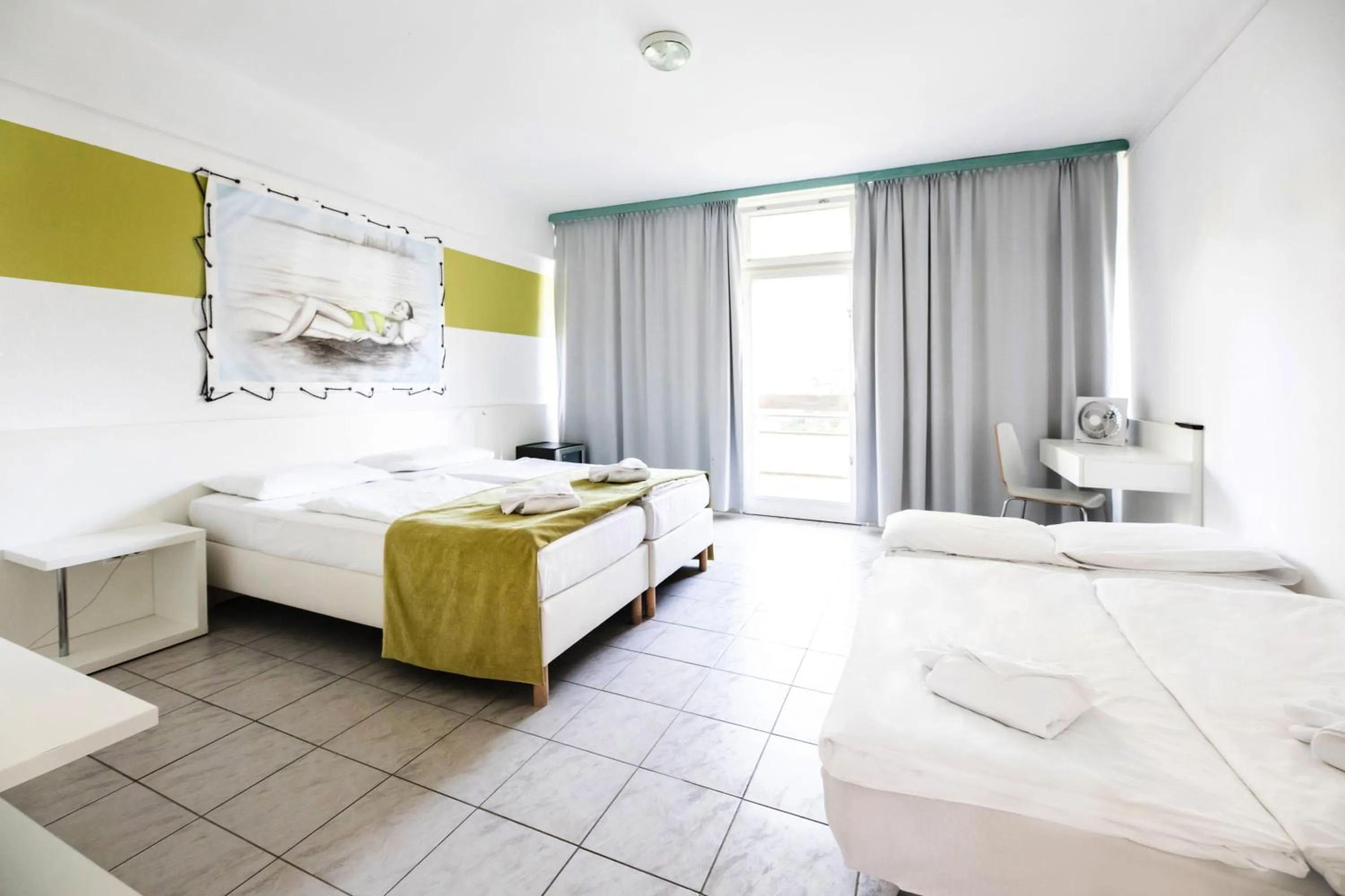 Bedroom in Hotel Holiday Csopak