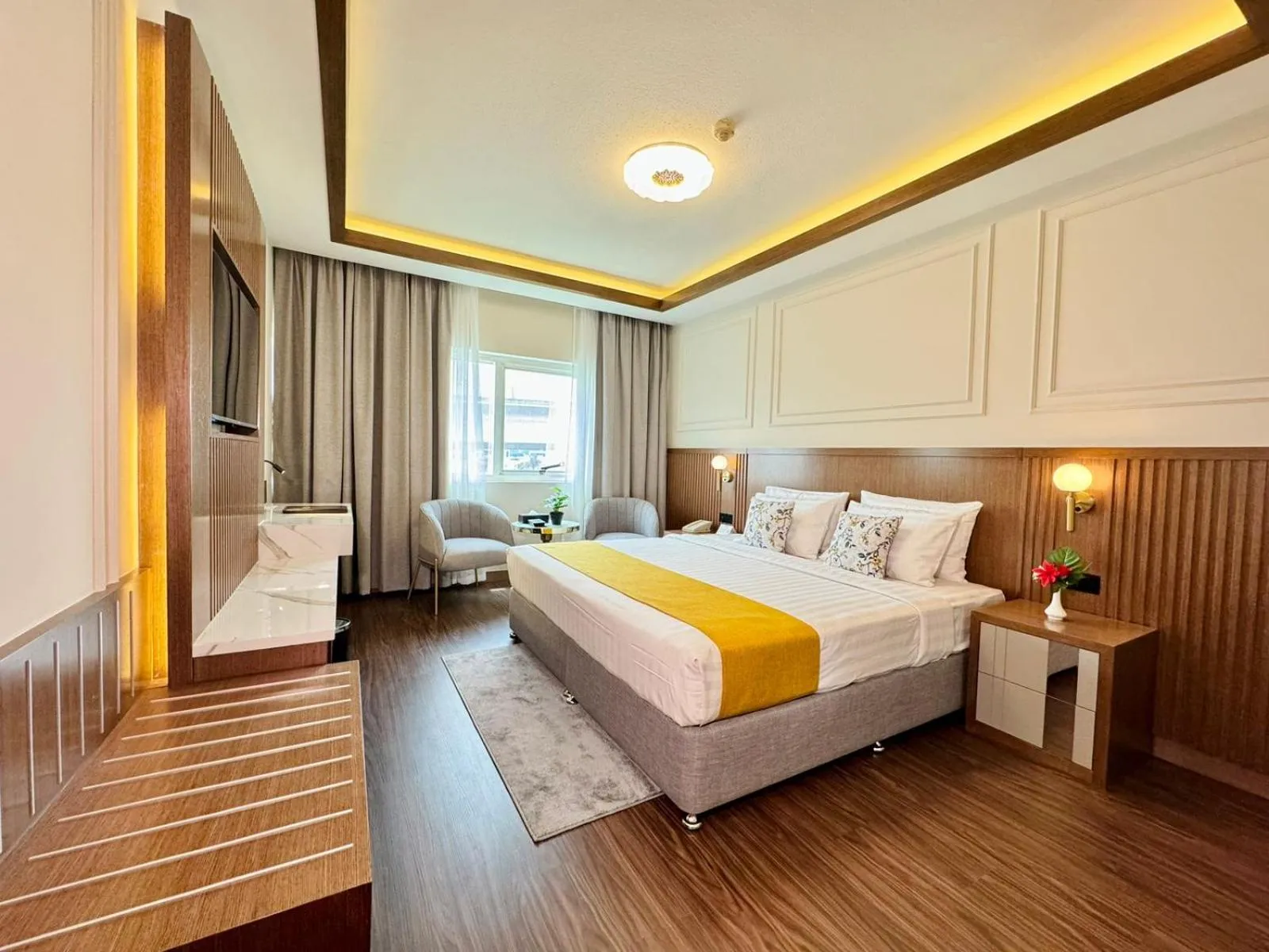 Bedroom, Bed in Fortune Plaza Hotel, Dubai Airport