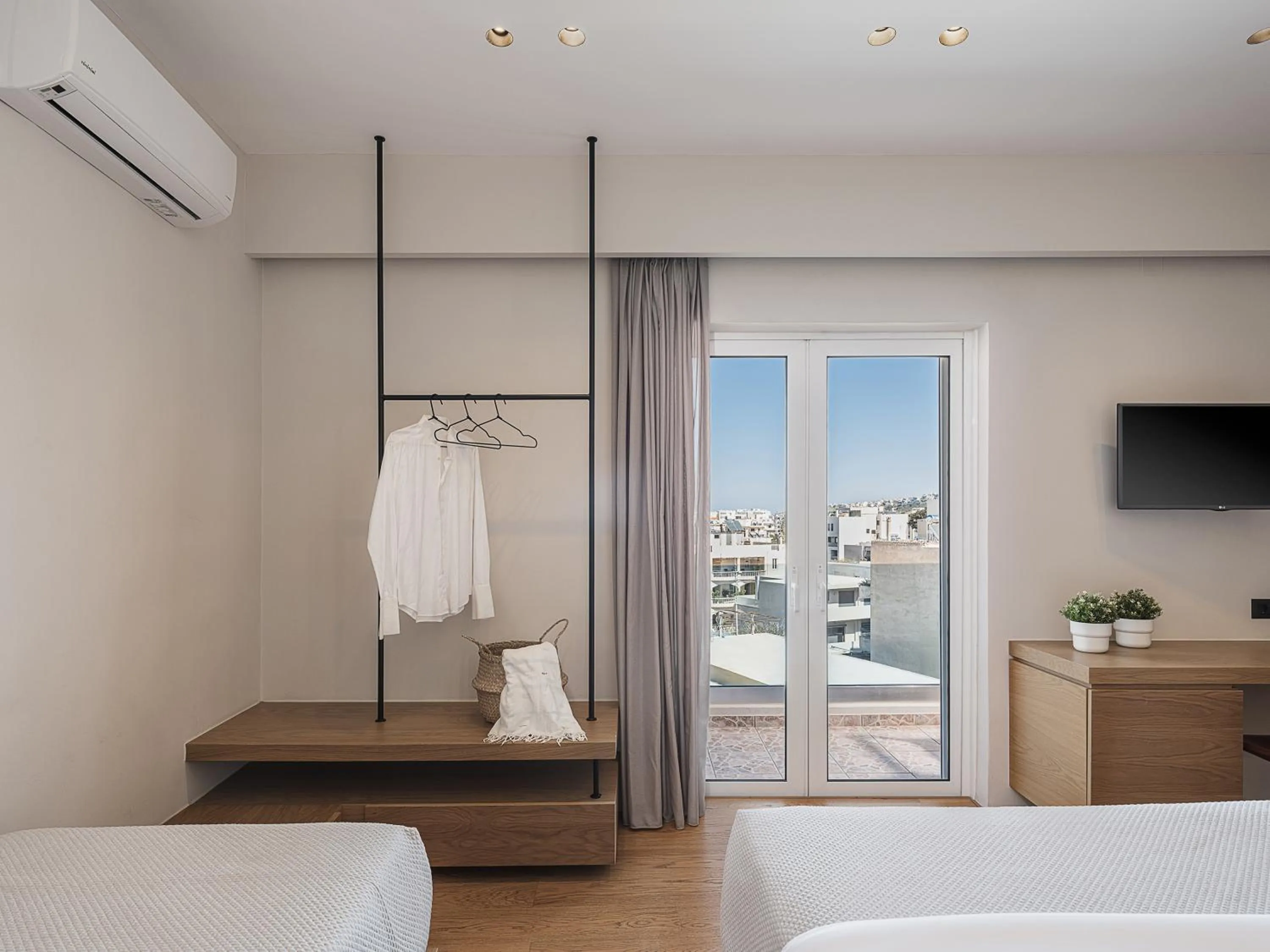 Photo of the whole room, Bed in Theofilos City Hotel