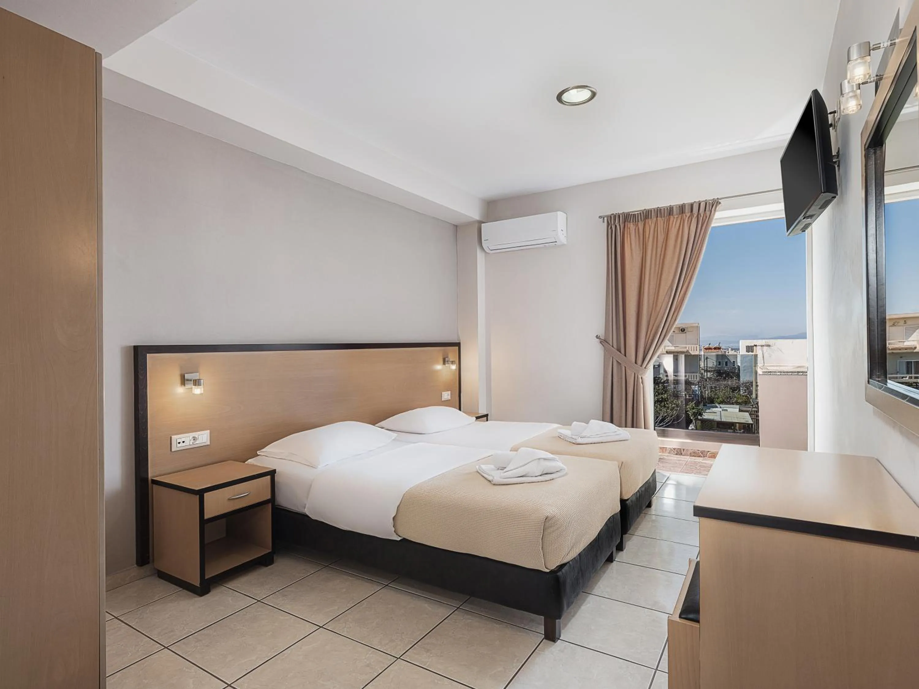 Photo of the whole room, Bed in Theofilos City Hotel