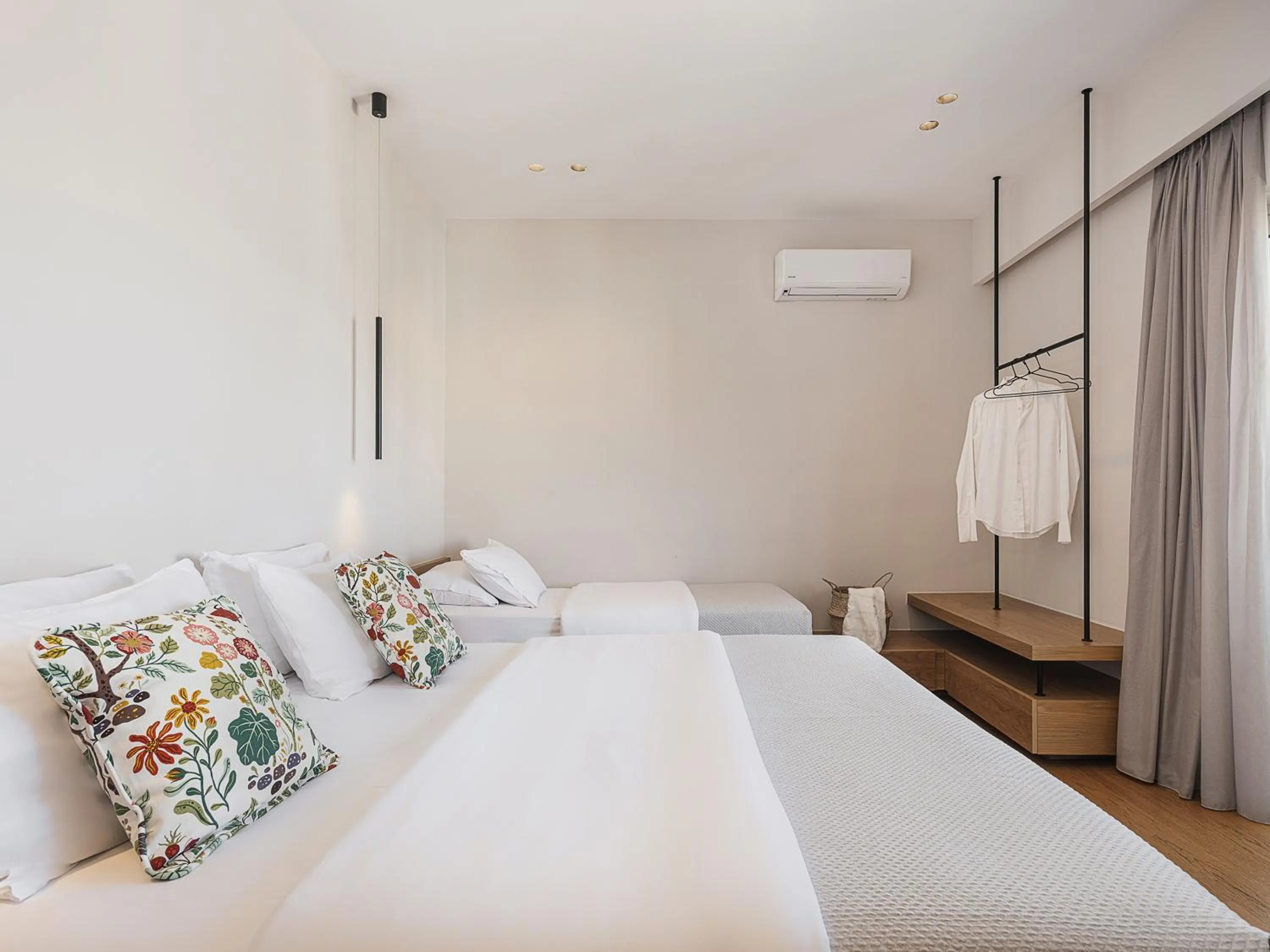 Photo of the whole room, Bed in Theofilos City Hotel