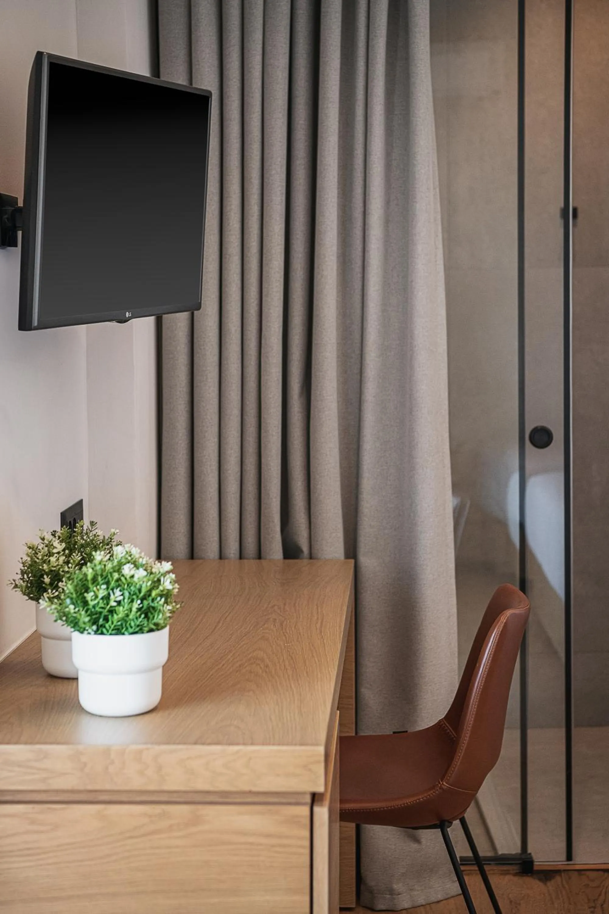 TV and multimedia in Theofilos City Hotel