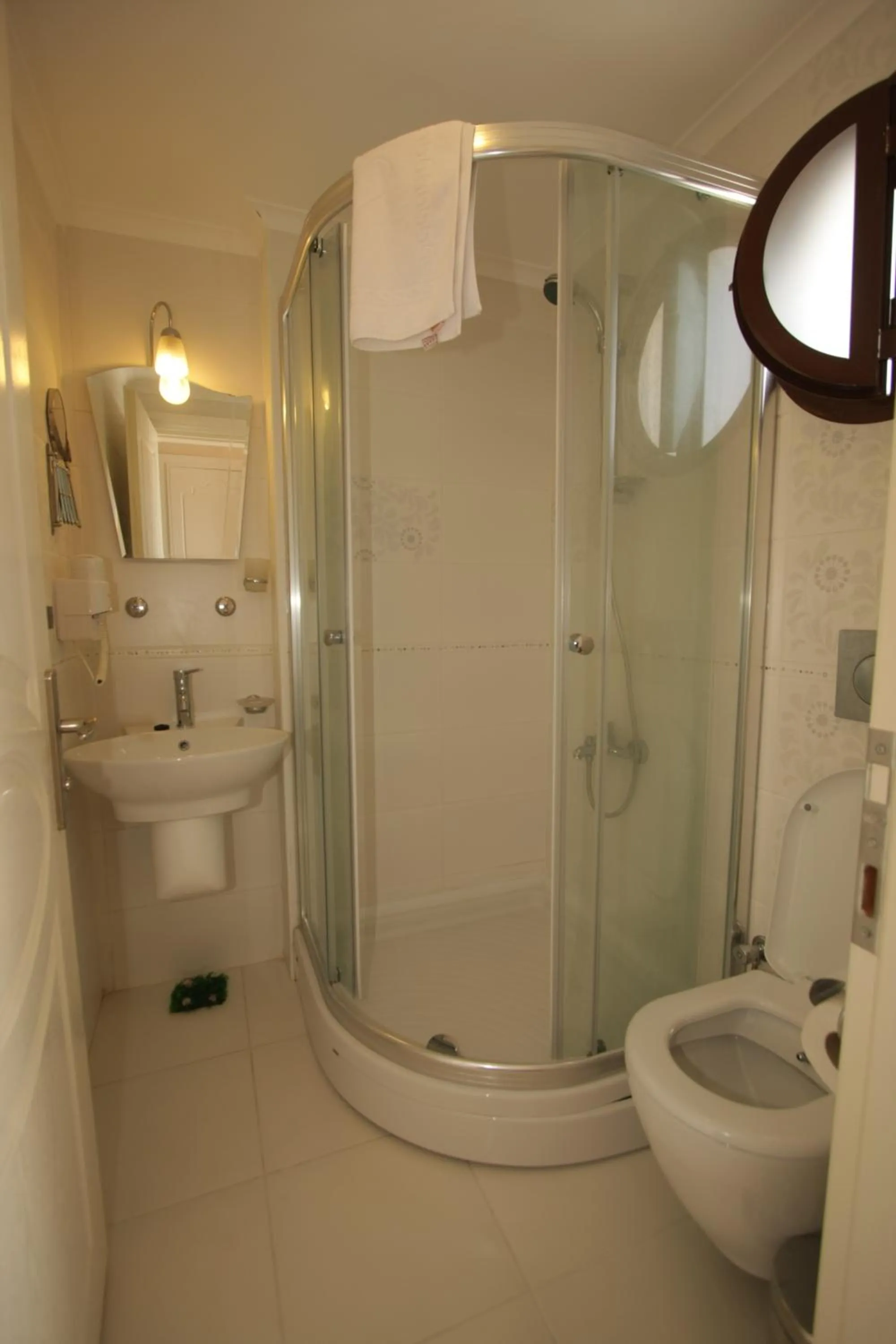 Bathroom in S3 Hotels Orange