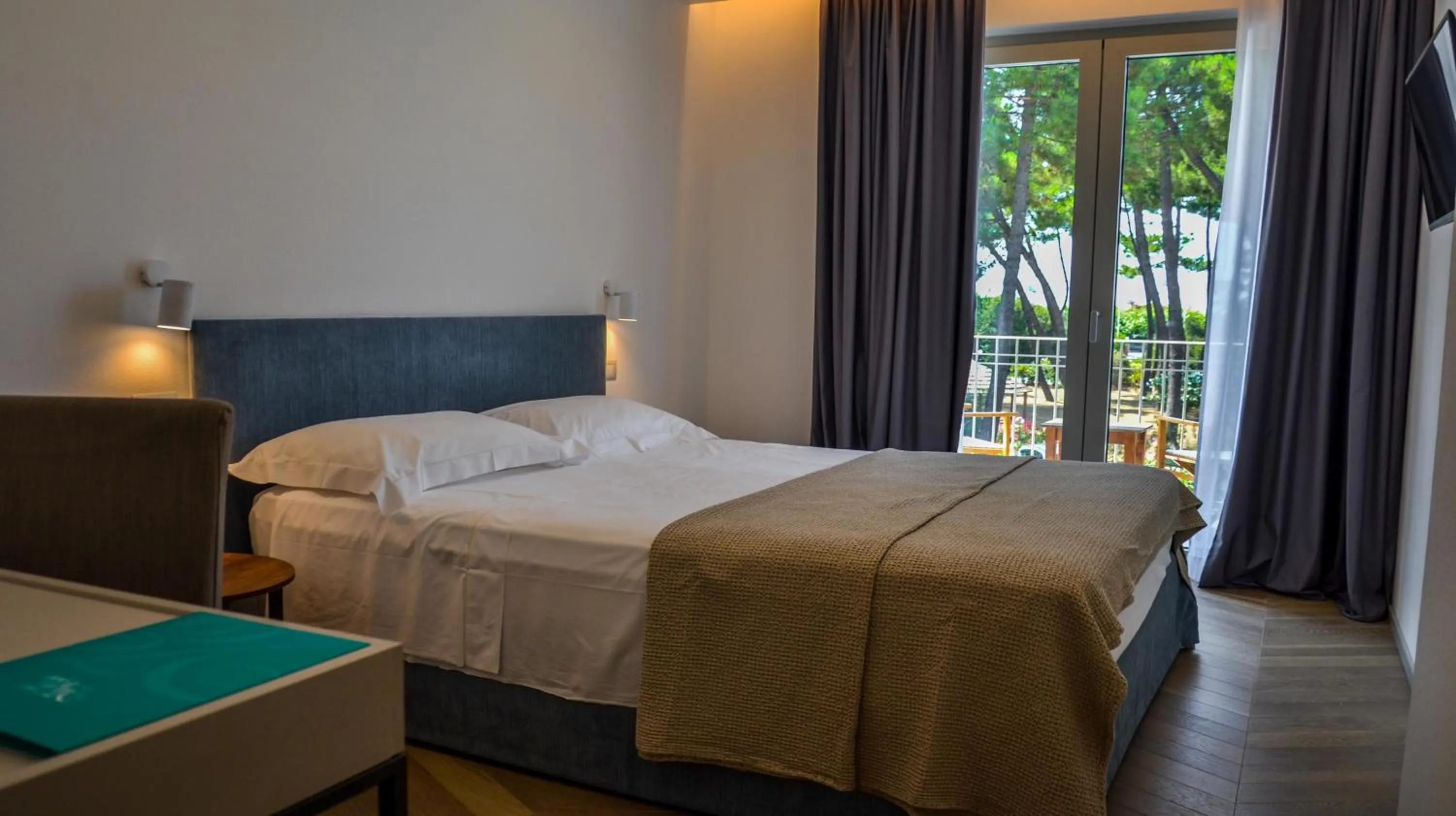 Photo of the whole room, Bed in Hotel Villa Elsa