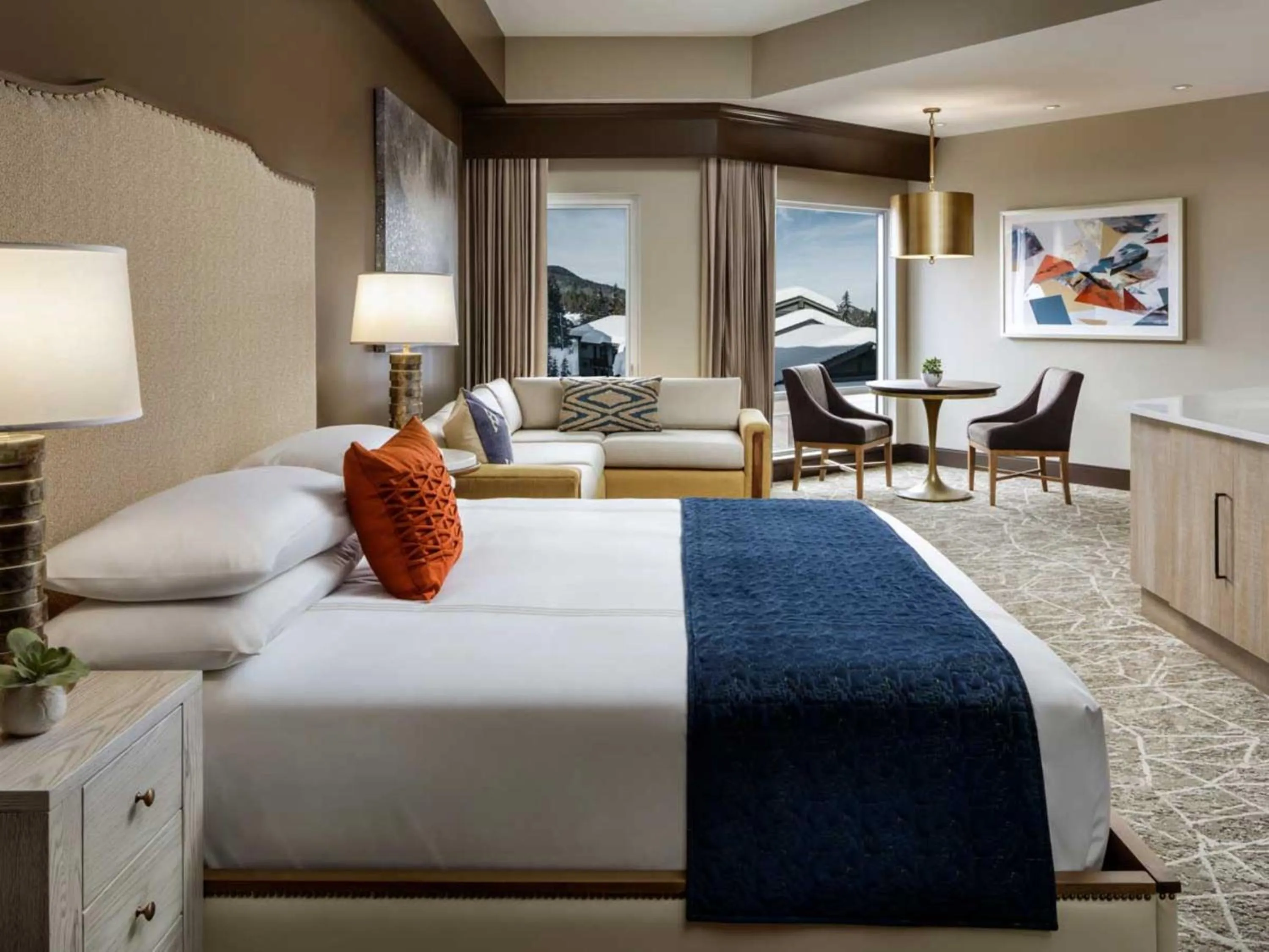 Bedroom, Bed in The Josie Hotel, Autograph Collection