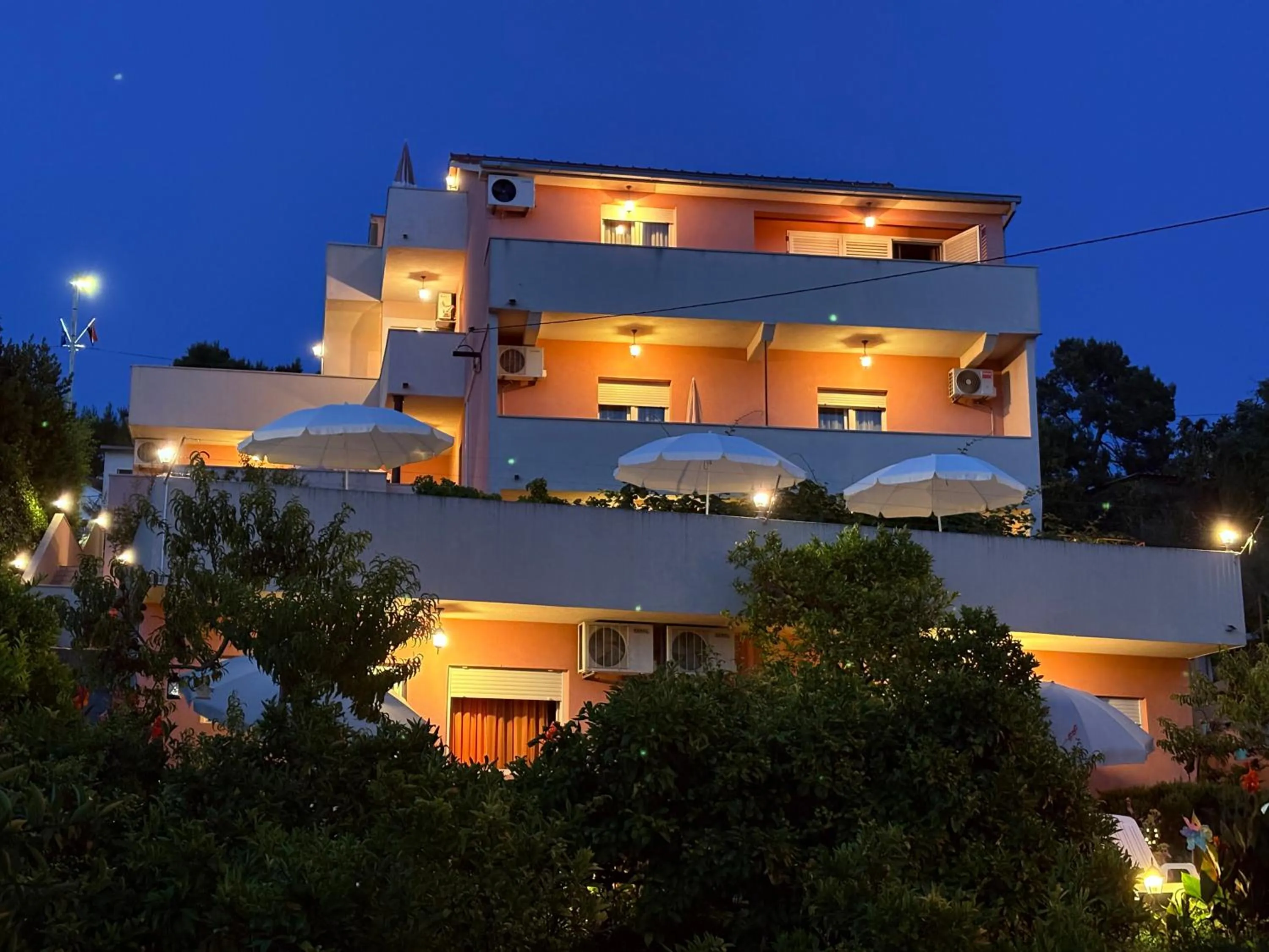 Property building in Villa Luketa