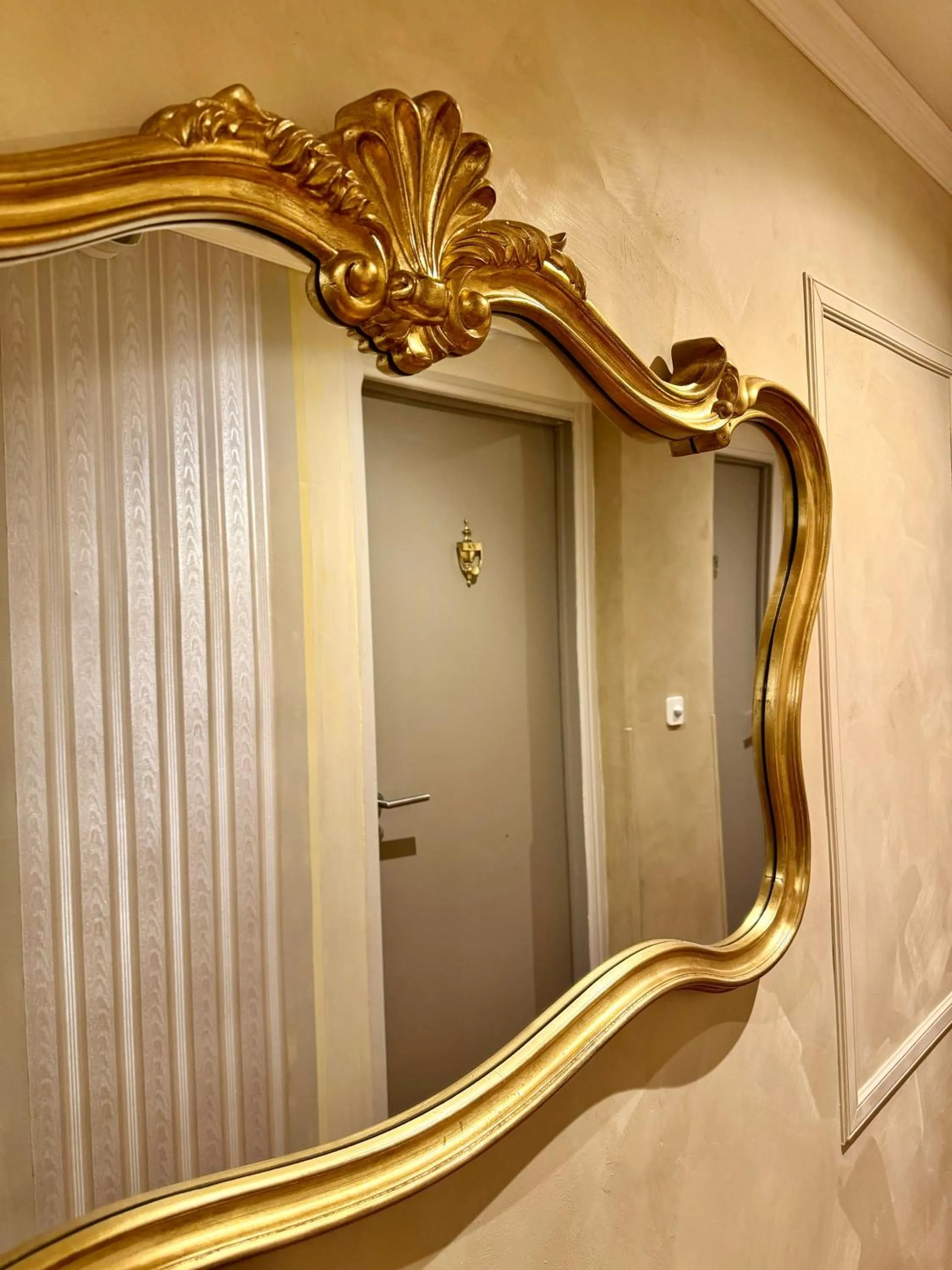 Lobby or reception in Hotel Restaurant Christophe Colomb