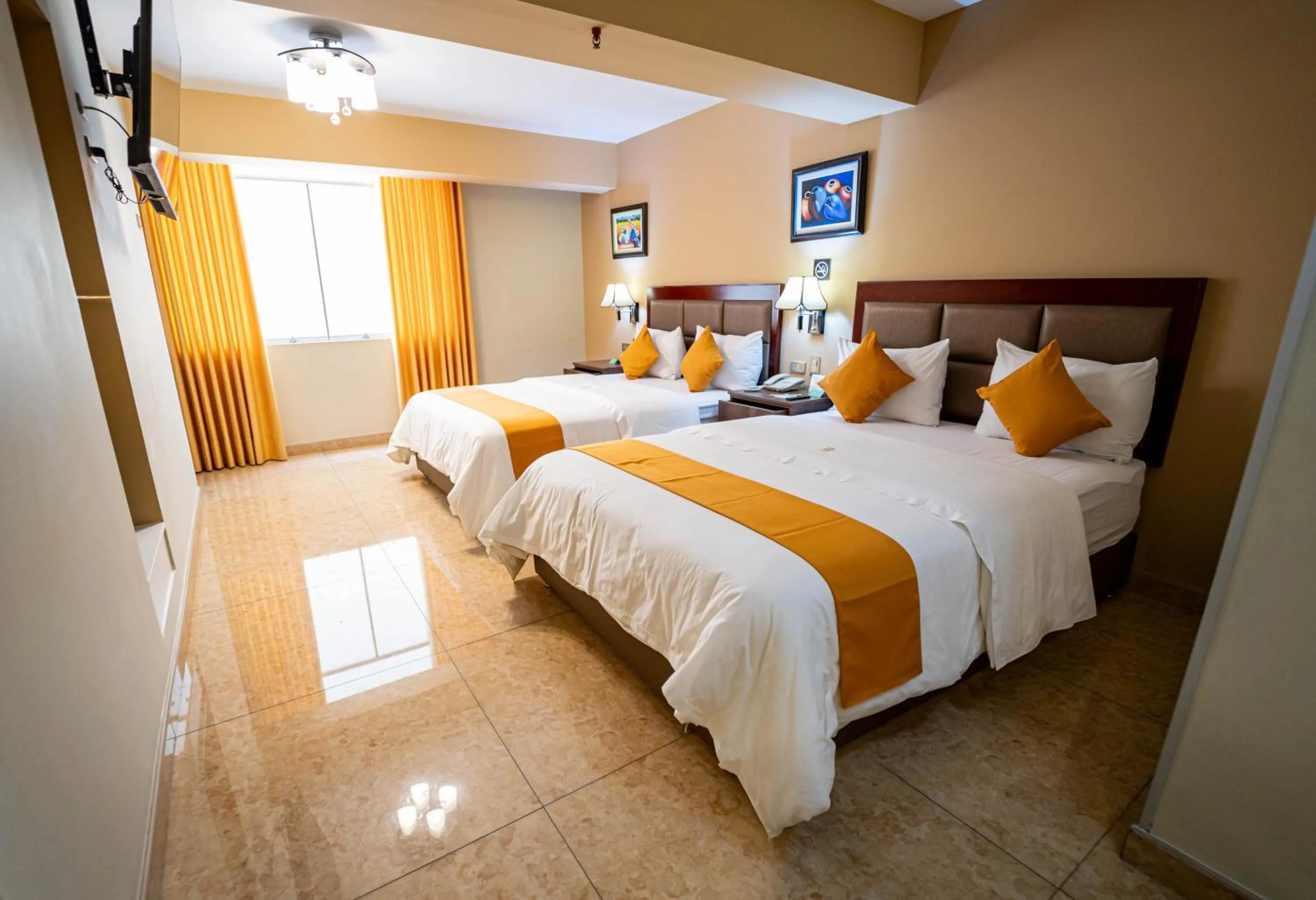 TV and multimedia, Bed in Gran Recreo Hotel - Trujillo - Perú