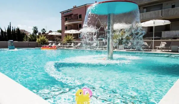 Swimming pool in Hotel Excelsior