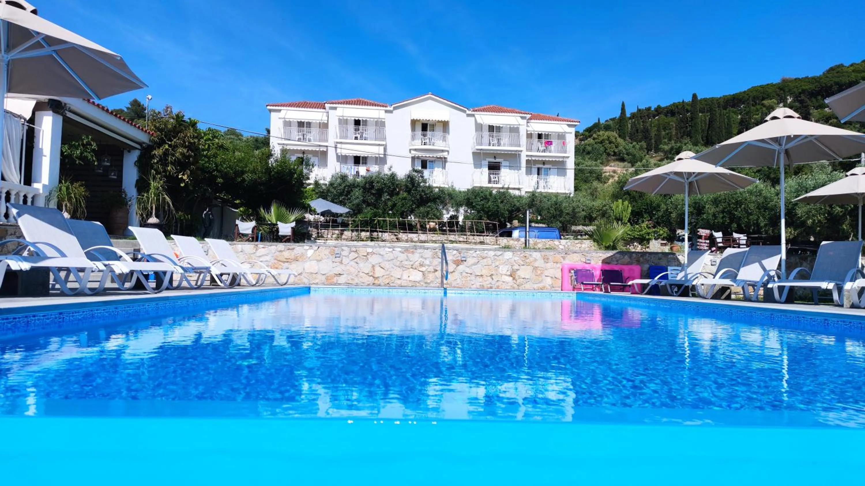 Property building in Oskars Studios & Apartments