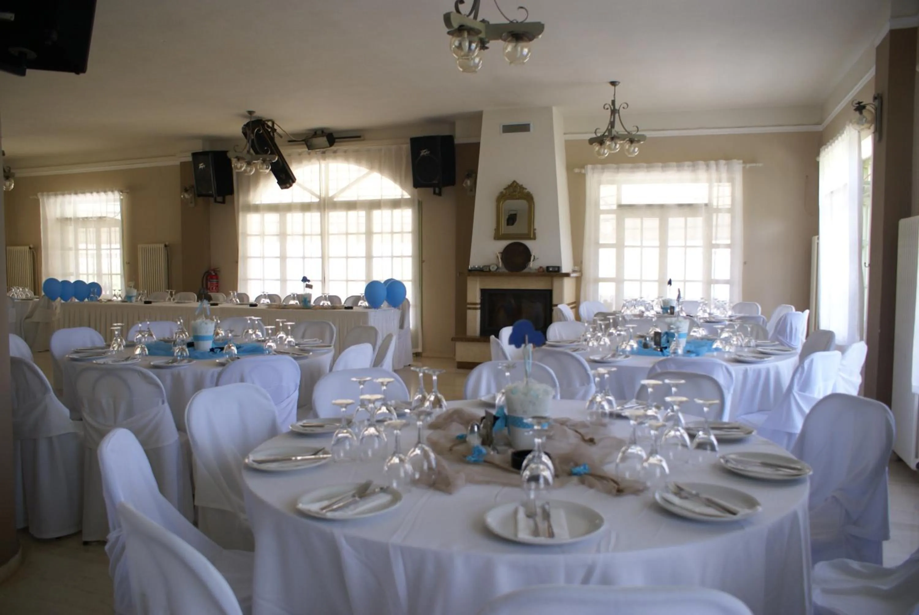 Lunch in Oskars Studios & Apartments