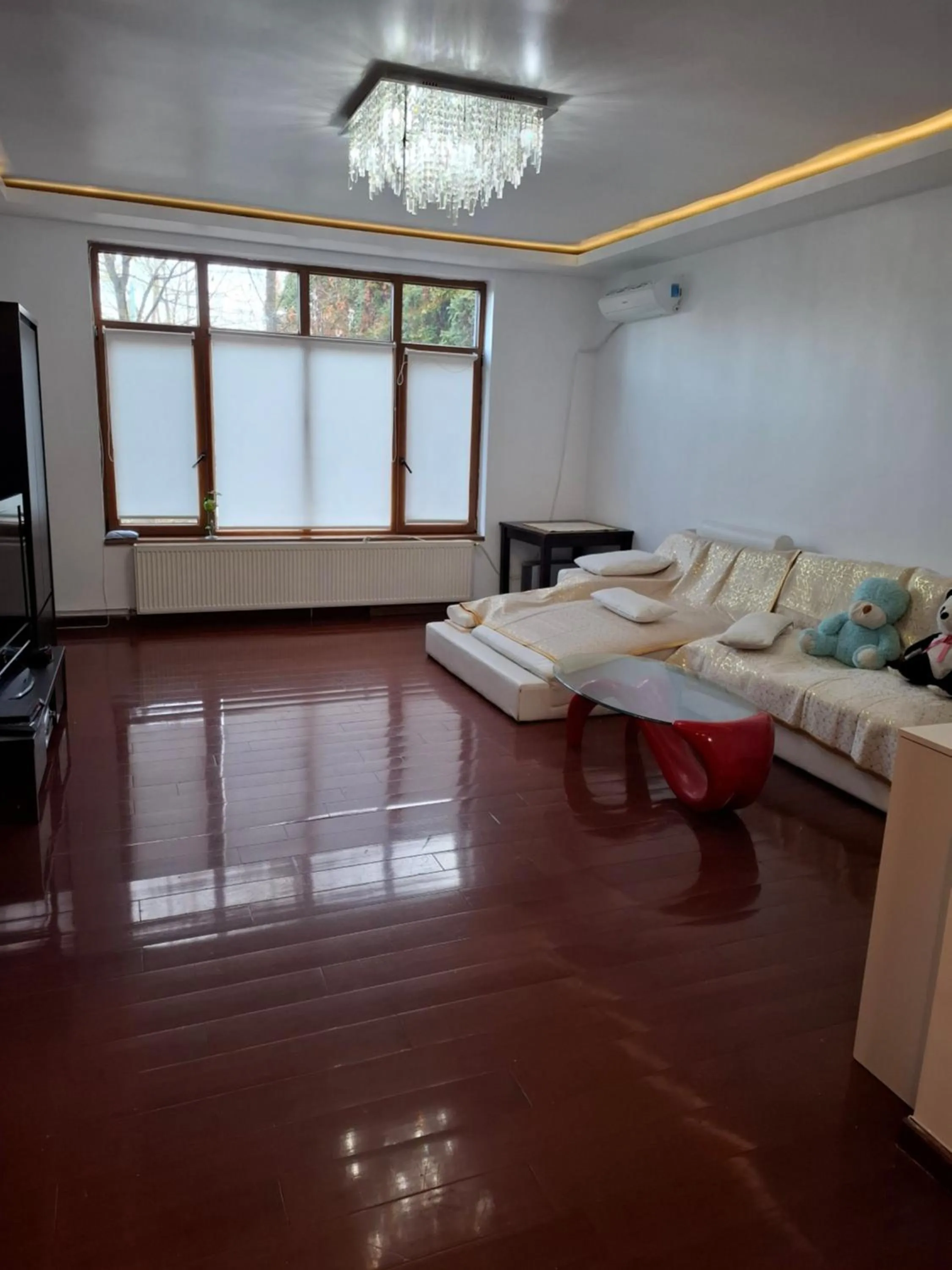 Bed in Motel DHS - Chinese Restaurant