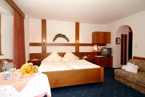 Bedroom, Bed in Sporthotel Pechtl