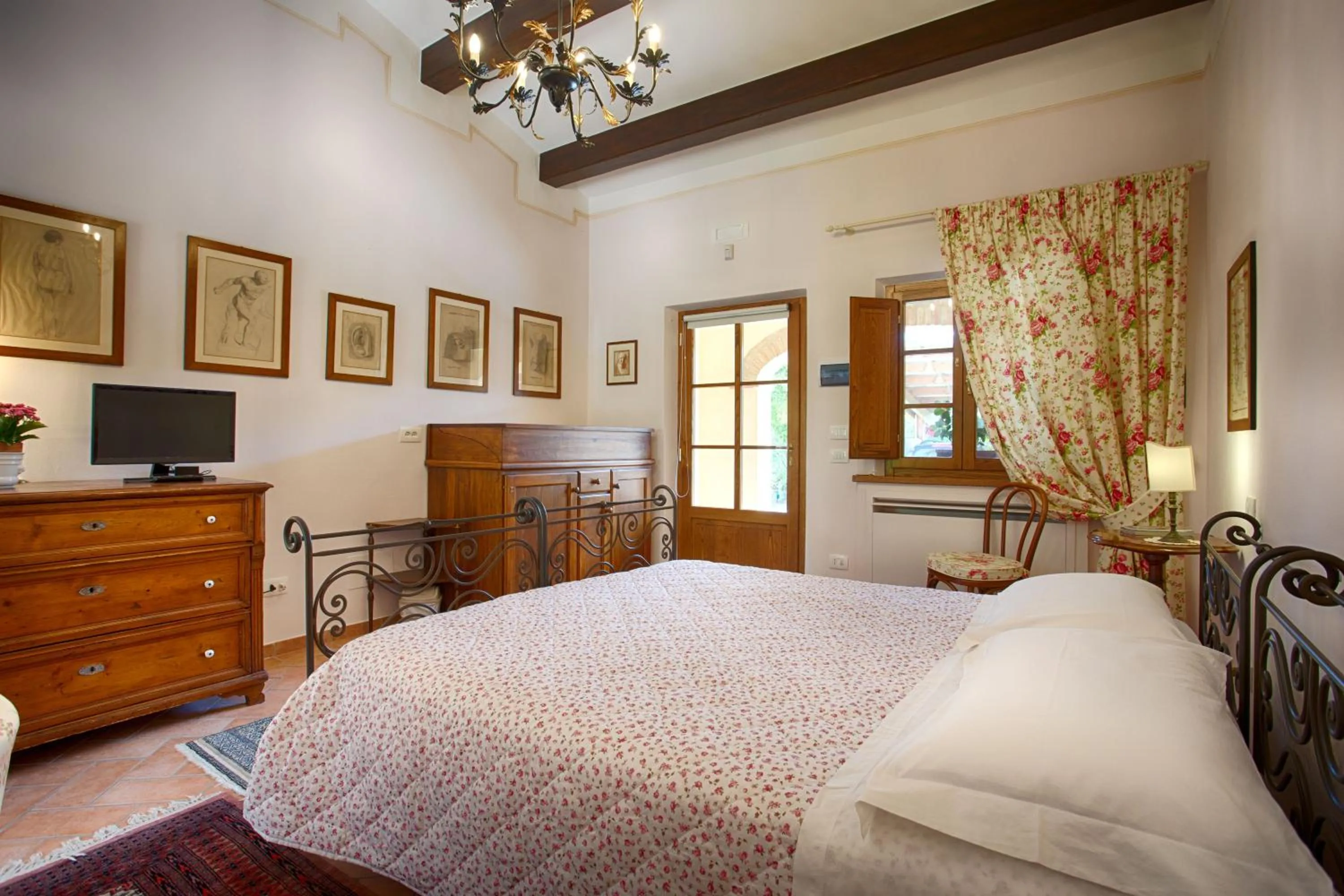 Budget Double or Twin Room in La Renaia