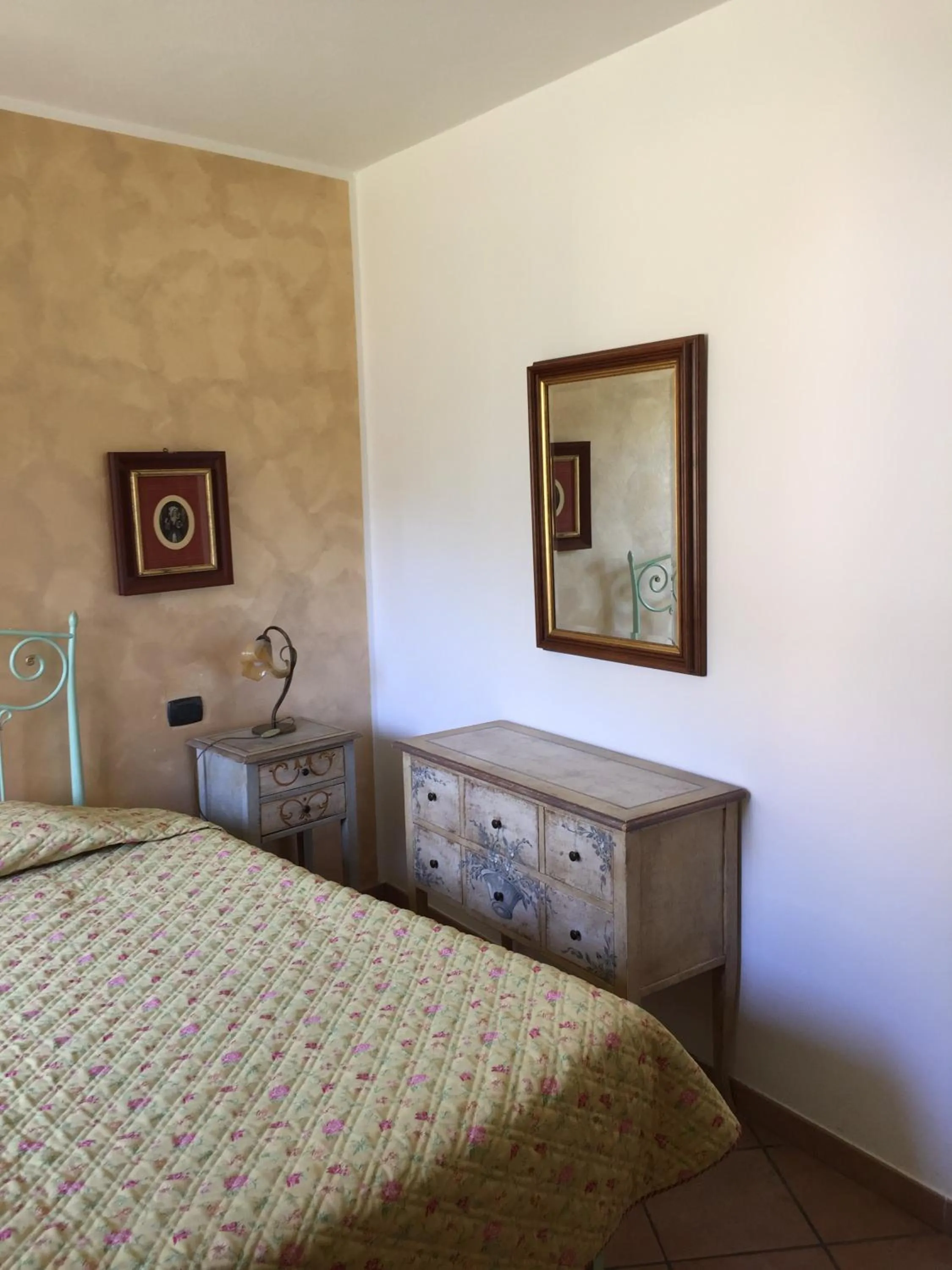 Photo of the whole room in La Posada