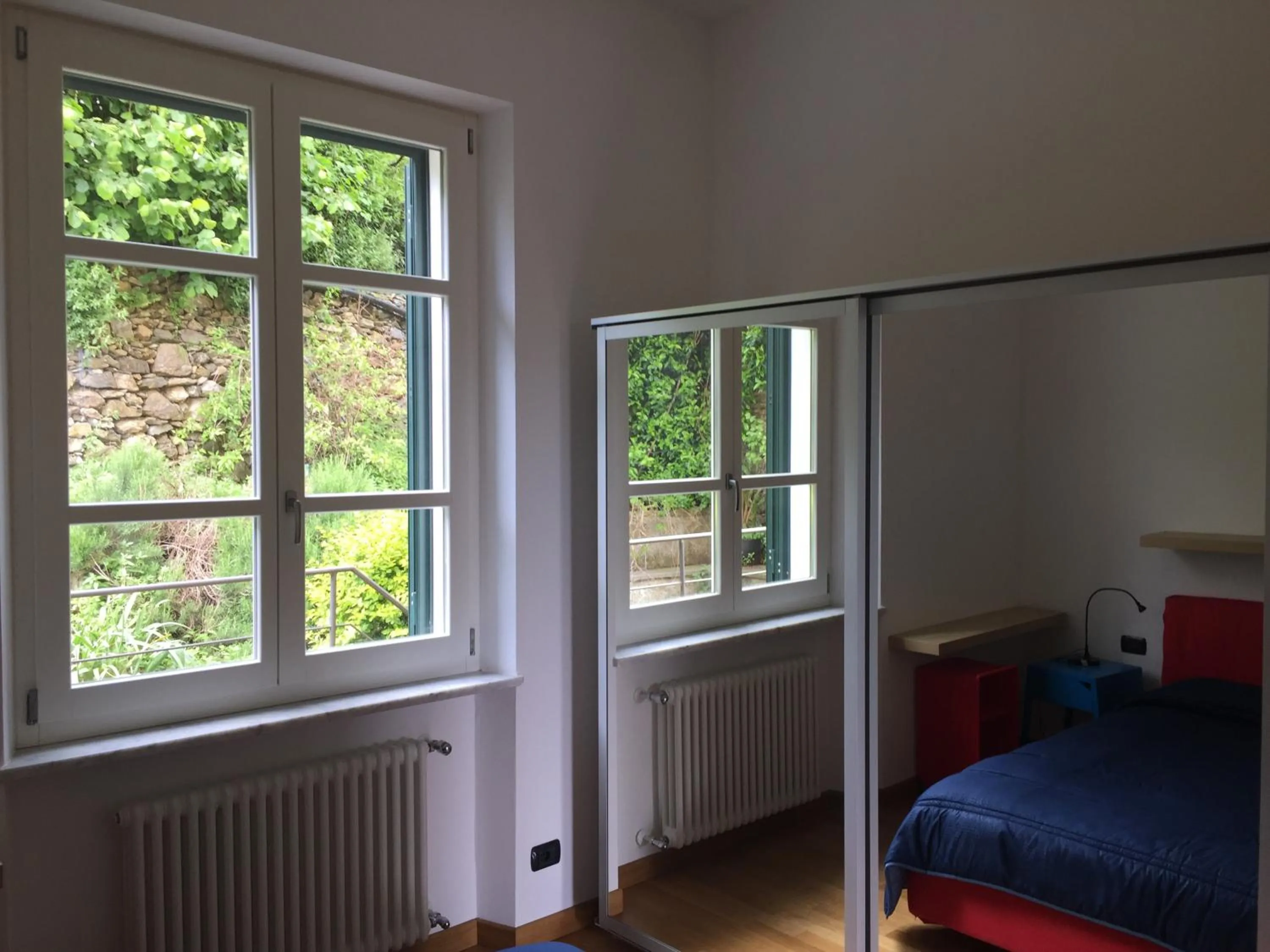 Photo of the whole room in La Posada