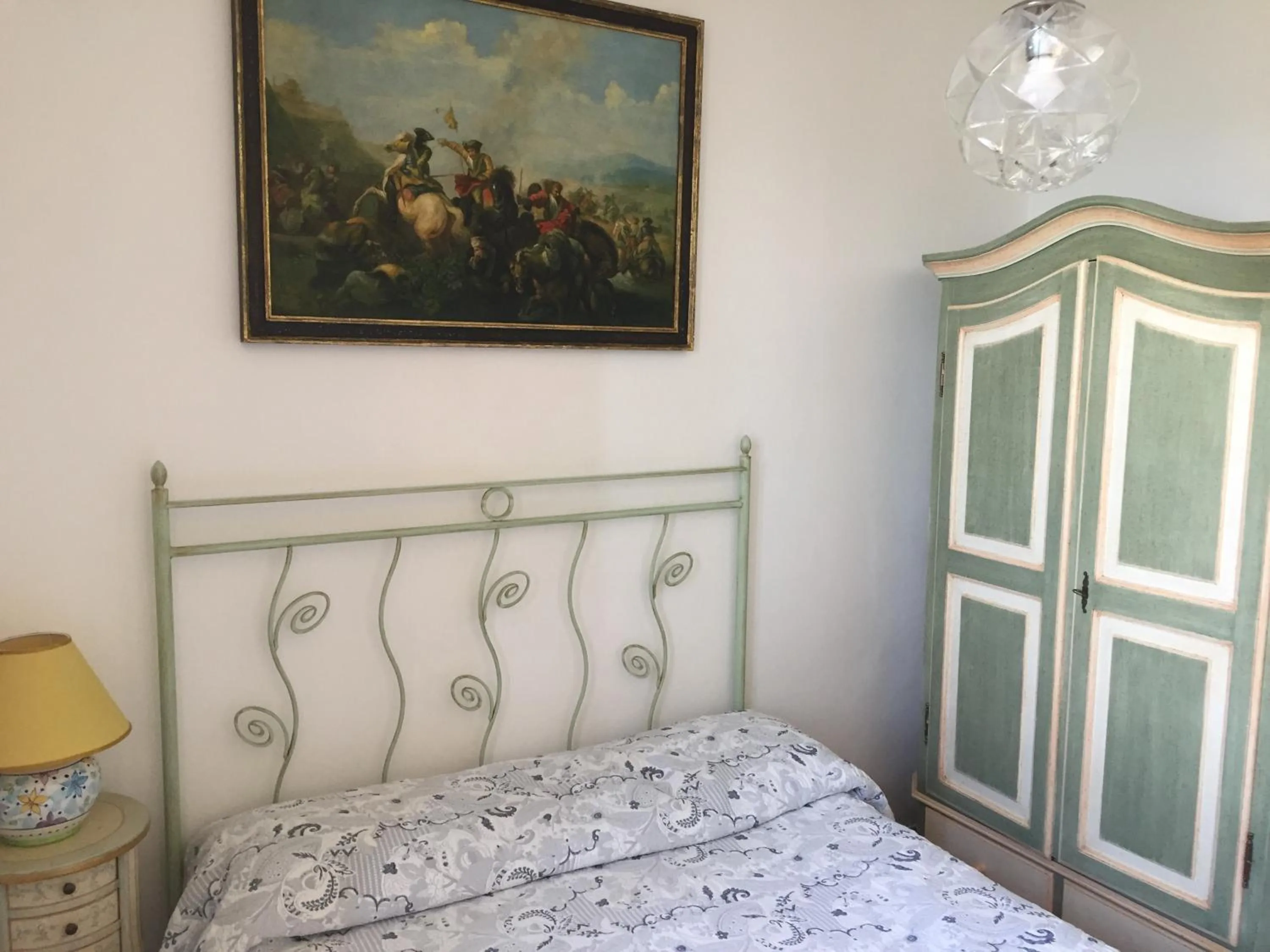 Photo of the whole room in La Posada