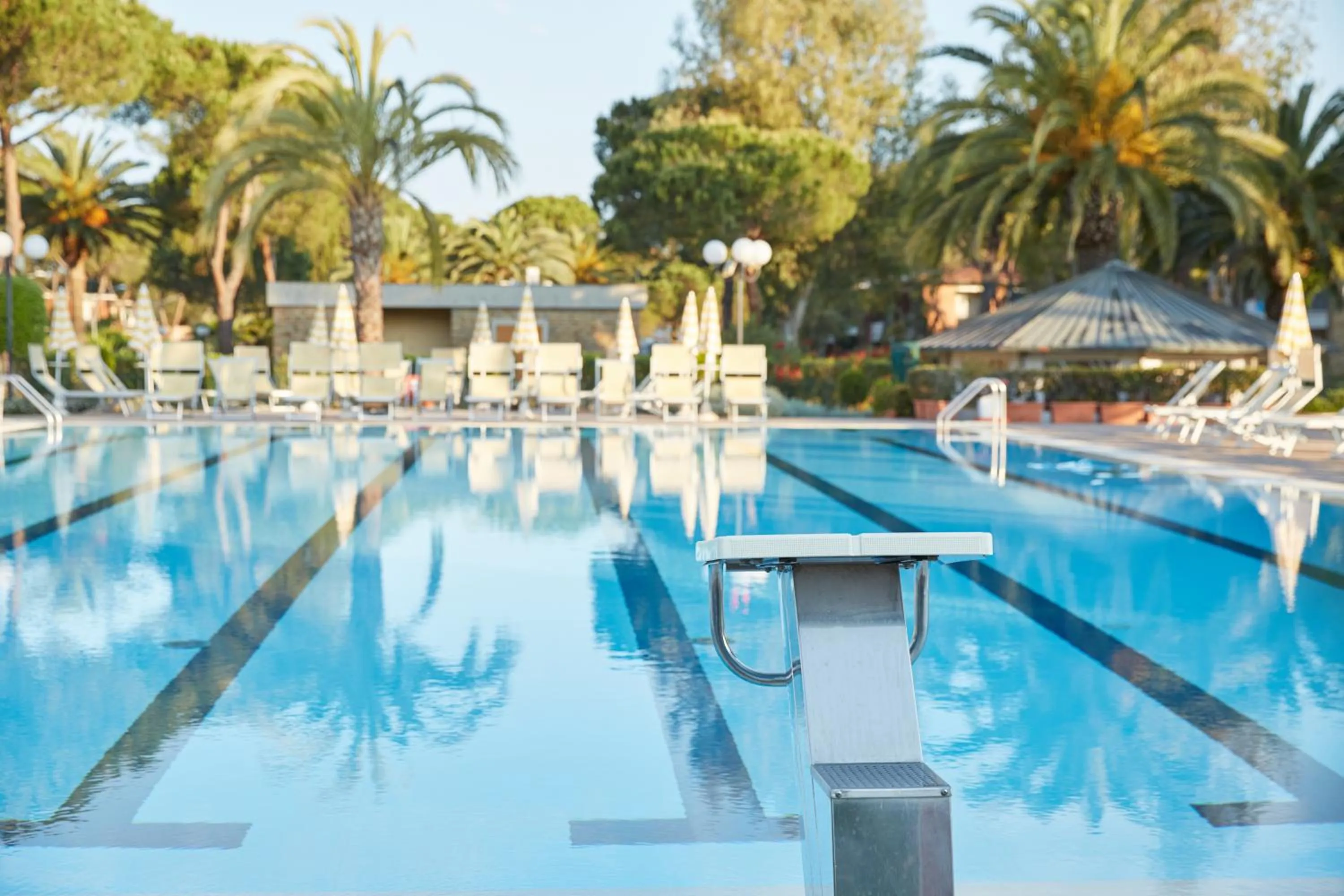 Swimming pool in Golfo del Sole Hotel & Holiday Resort