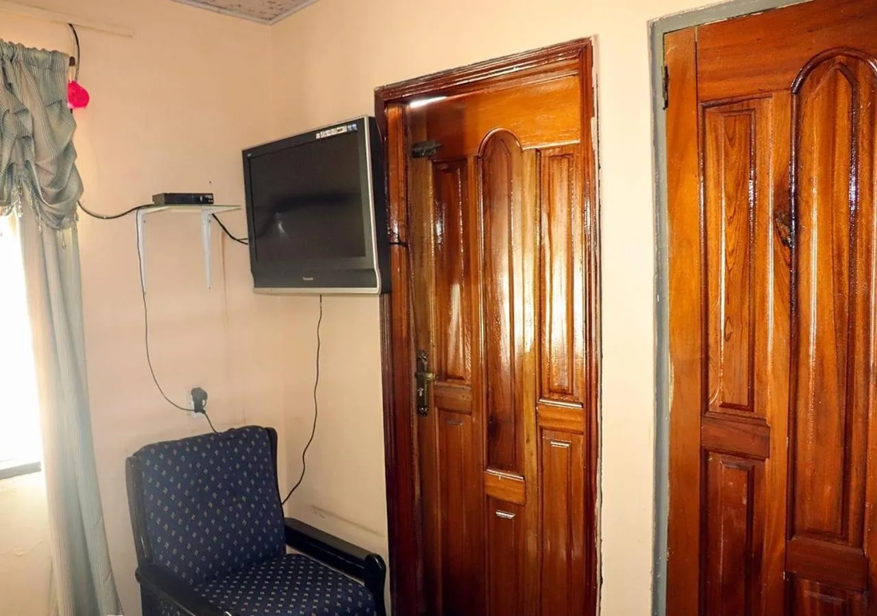 TV and multimedia in To Be Hotel