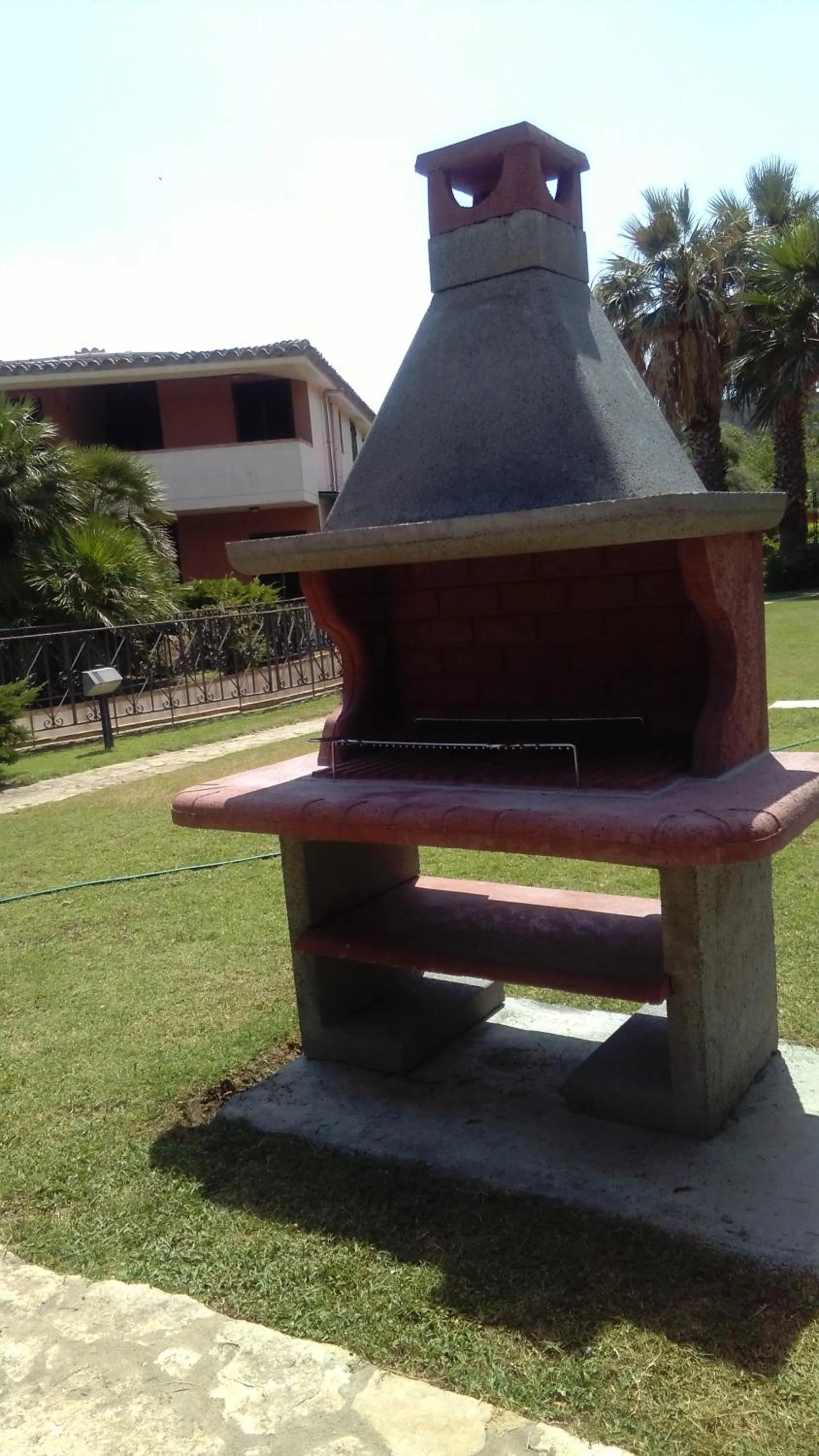 BBQ facilities in Verdemare Sardegna Uno