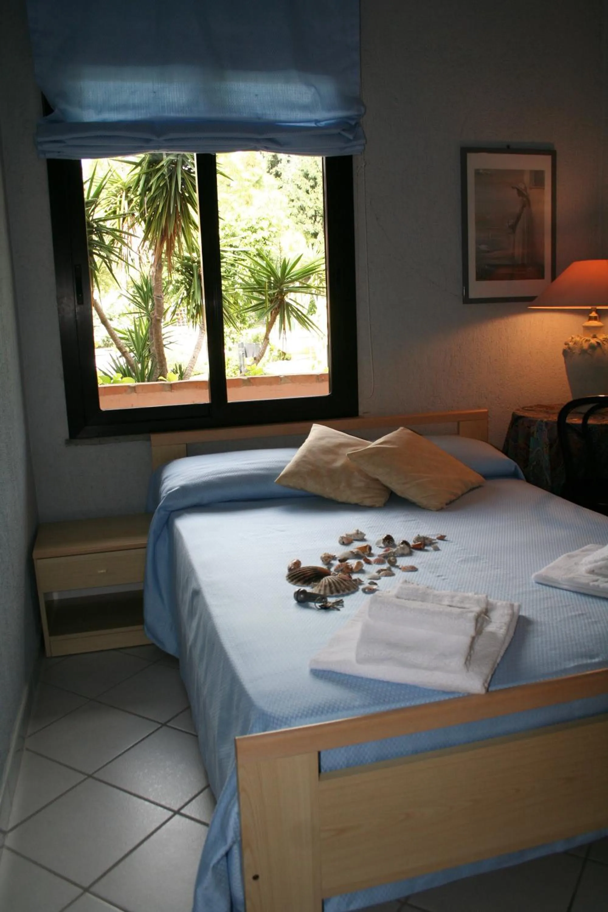 Bedroom, Bed in Verdemare Sardegna Uno