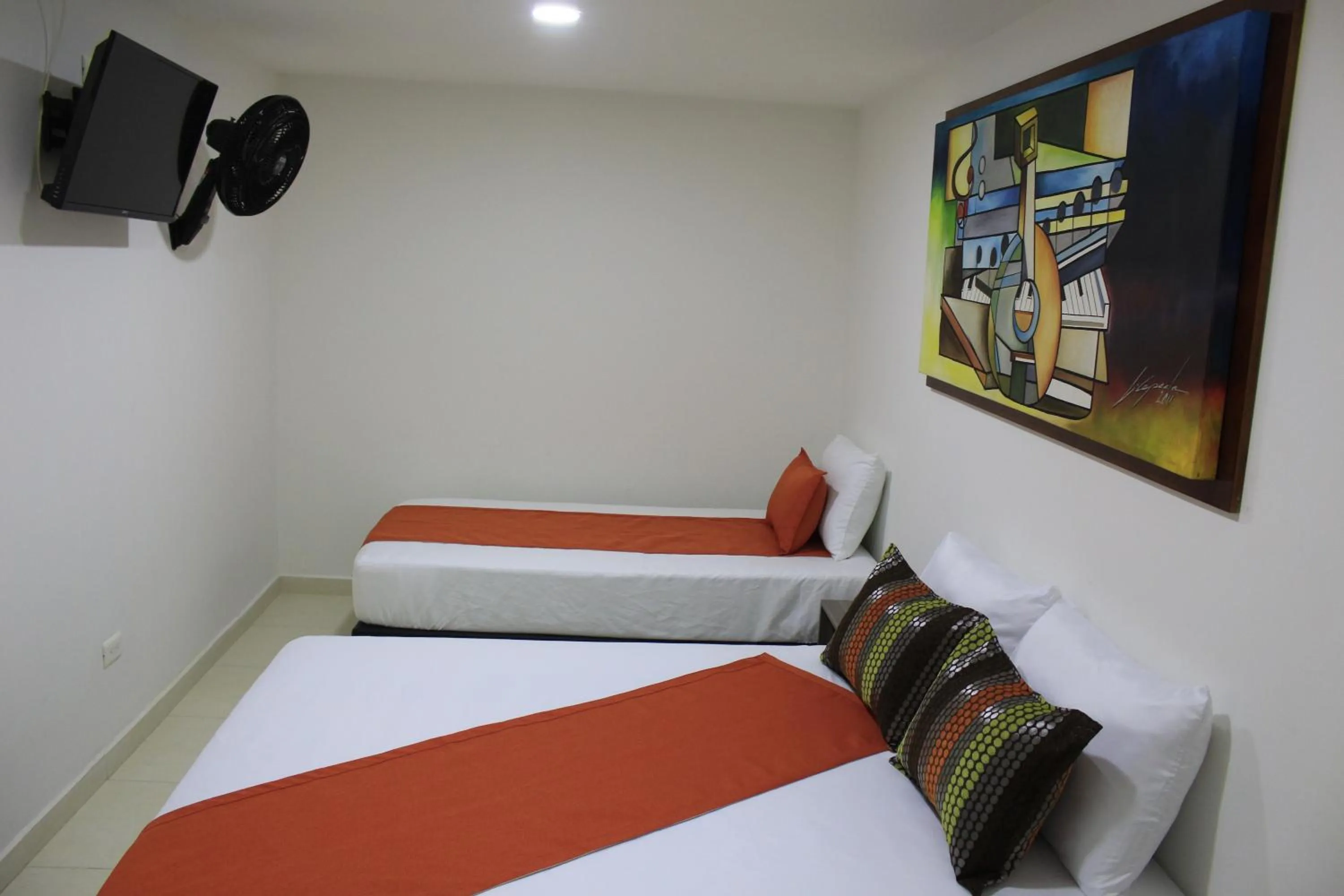 Photo of the whole room, Bed in Hotel Pereira 421