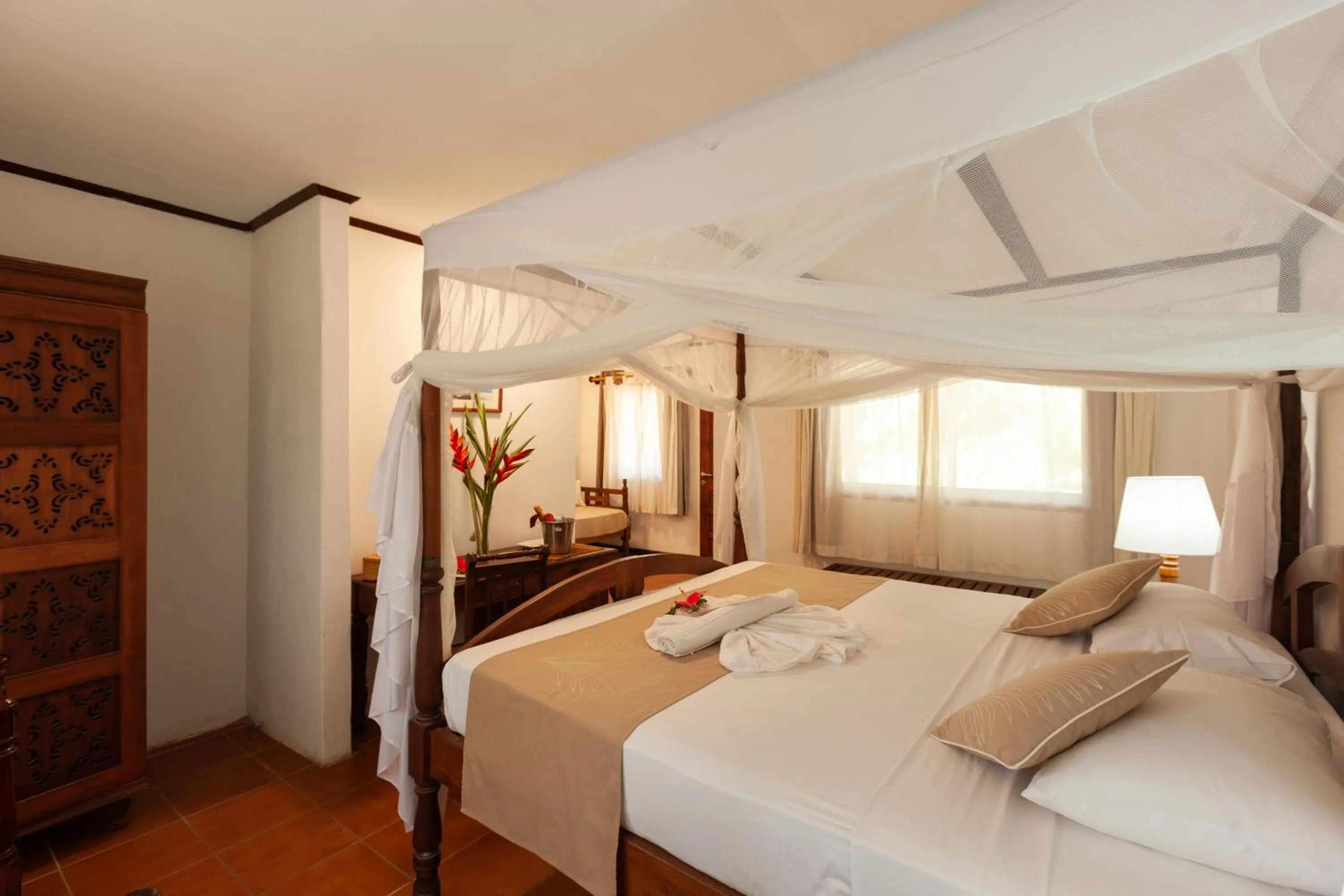 Bed in Hotel Cote d'or Lodge