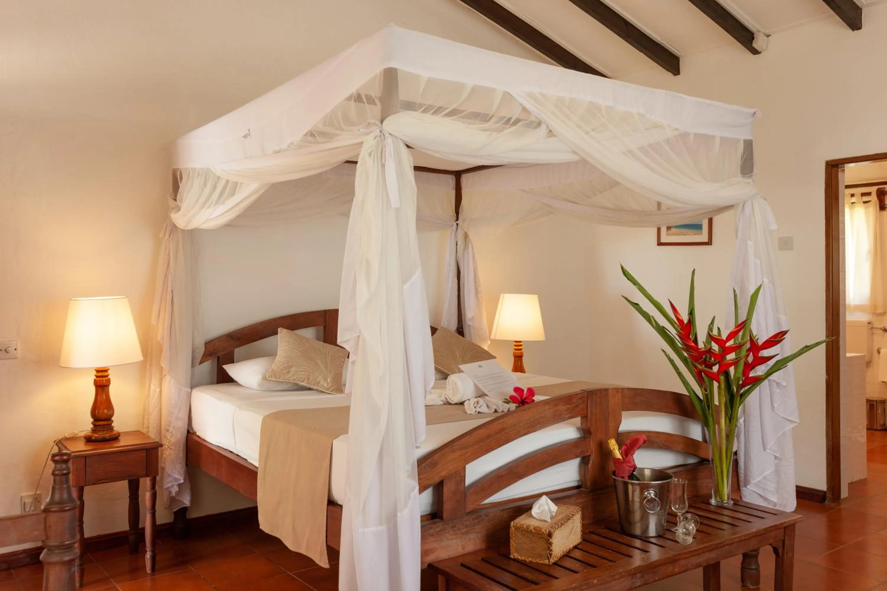 Bed in Hotel Cote d'or Lodge