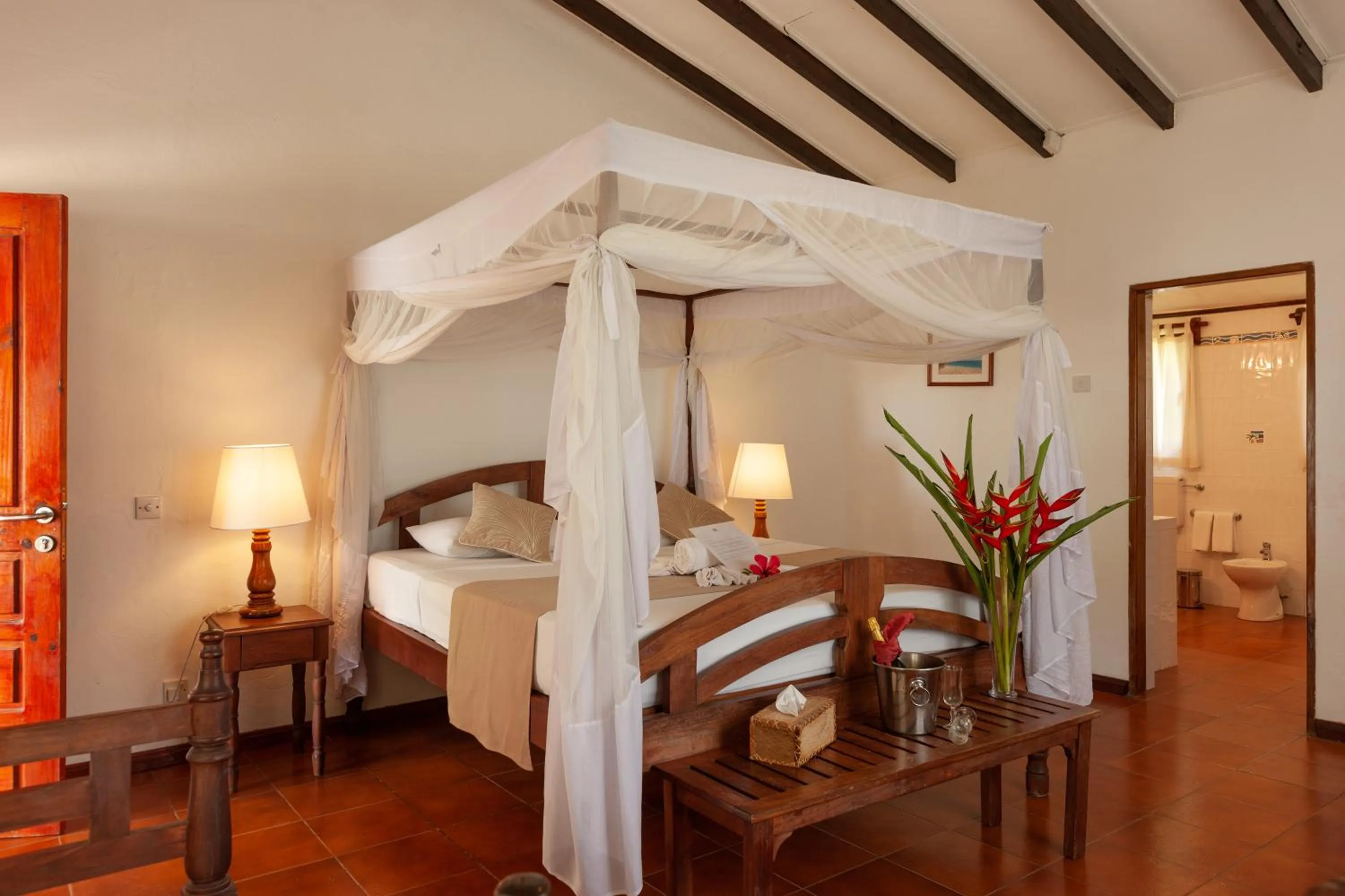 Bed in Hotel Cote d'or Lodge