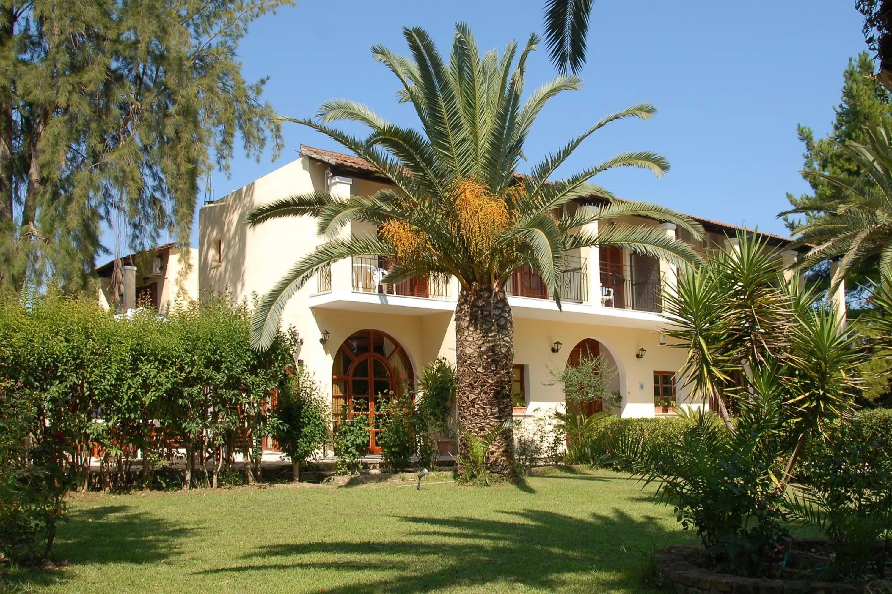 Facade/entrance in Hotel Milton
