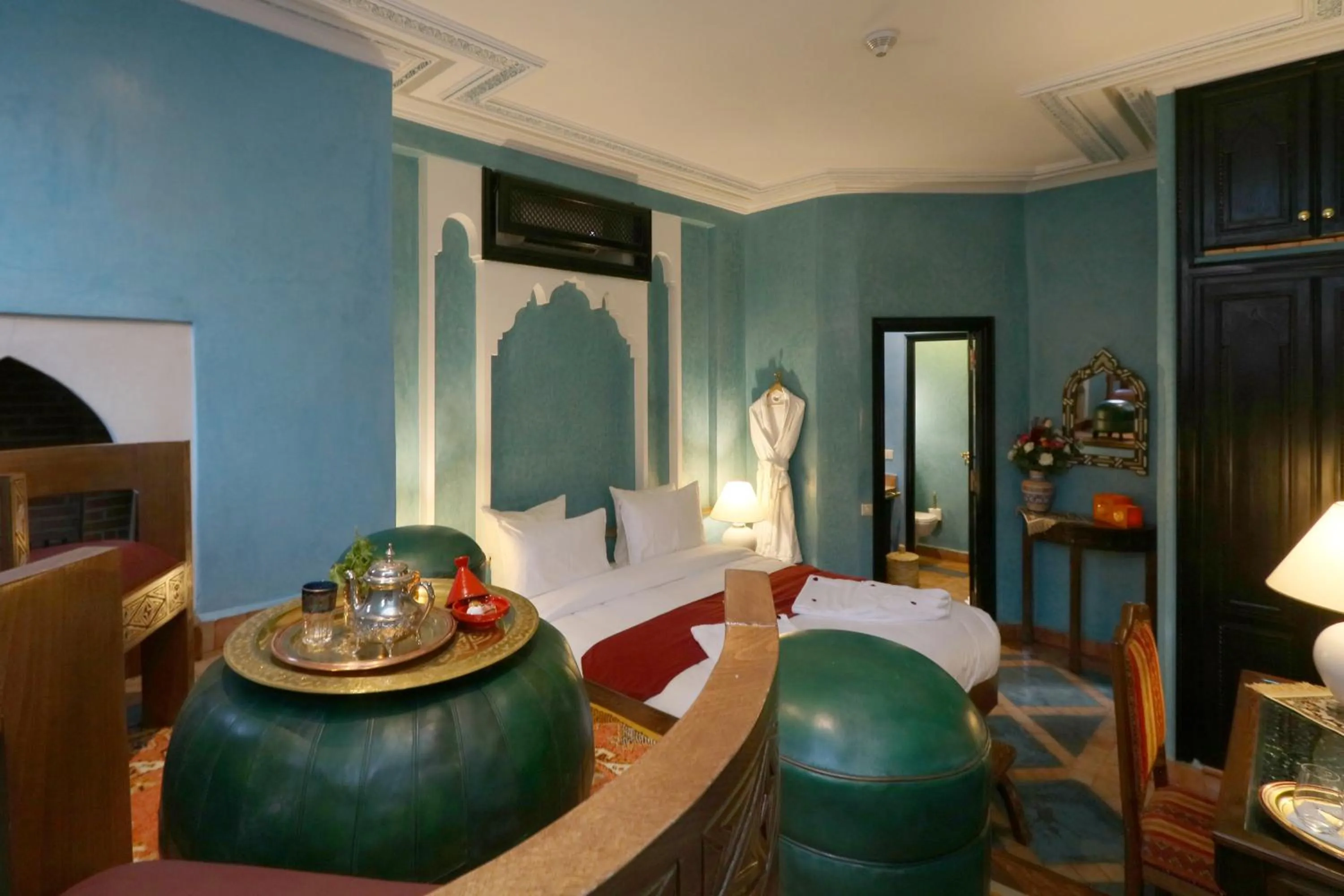 Bathroom, Bed in Riad Omara al Kasbah